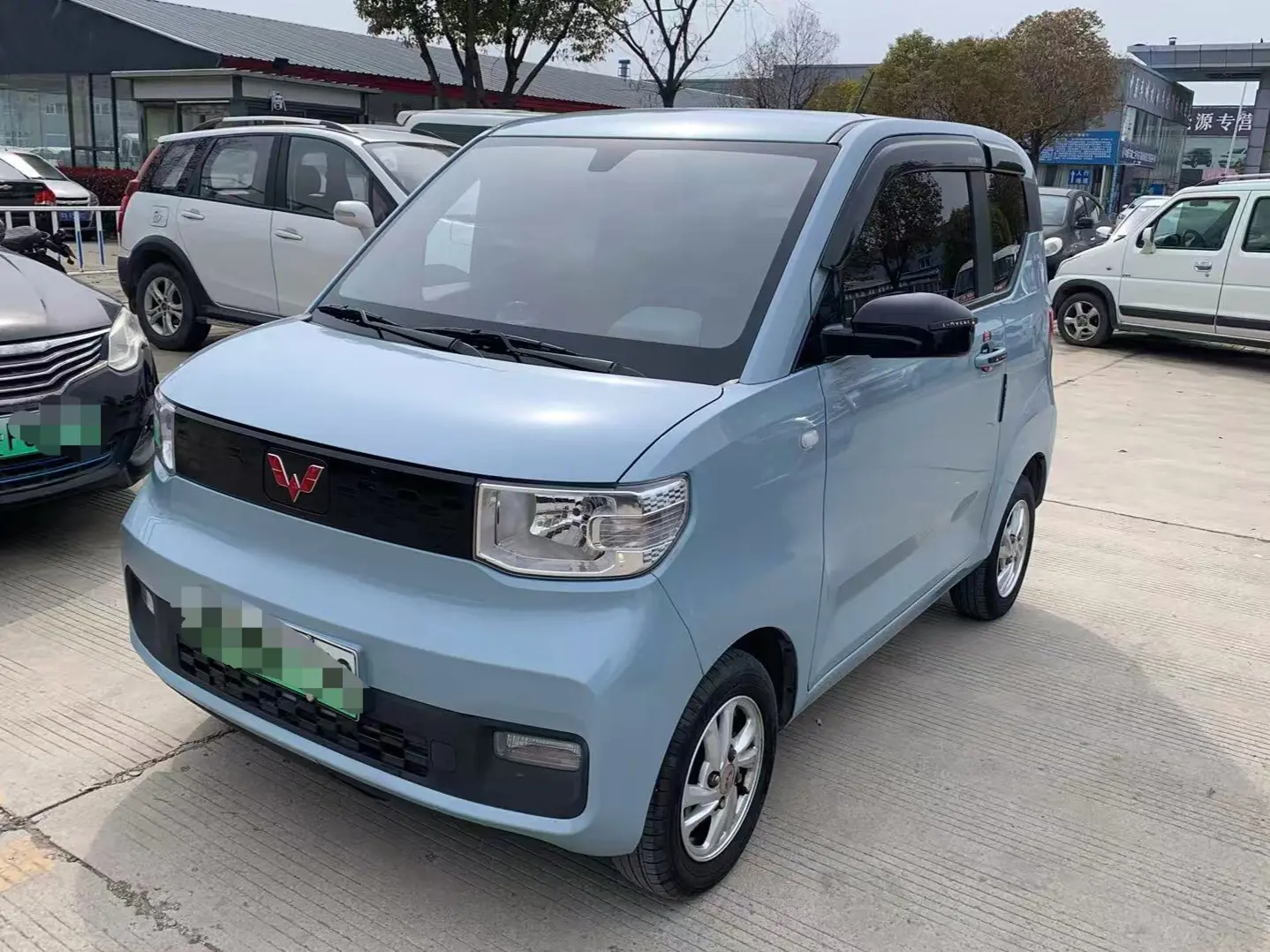 Wuling Hongguang MINIEV  из Китая