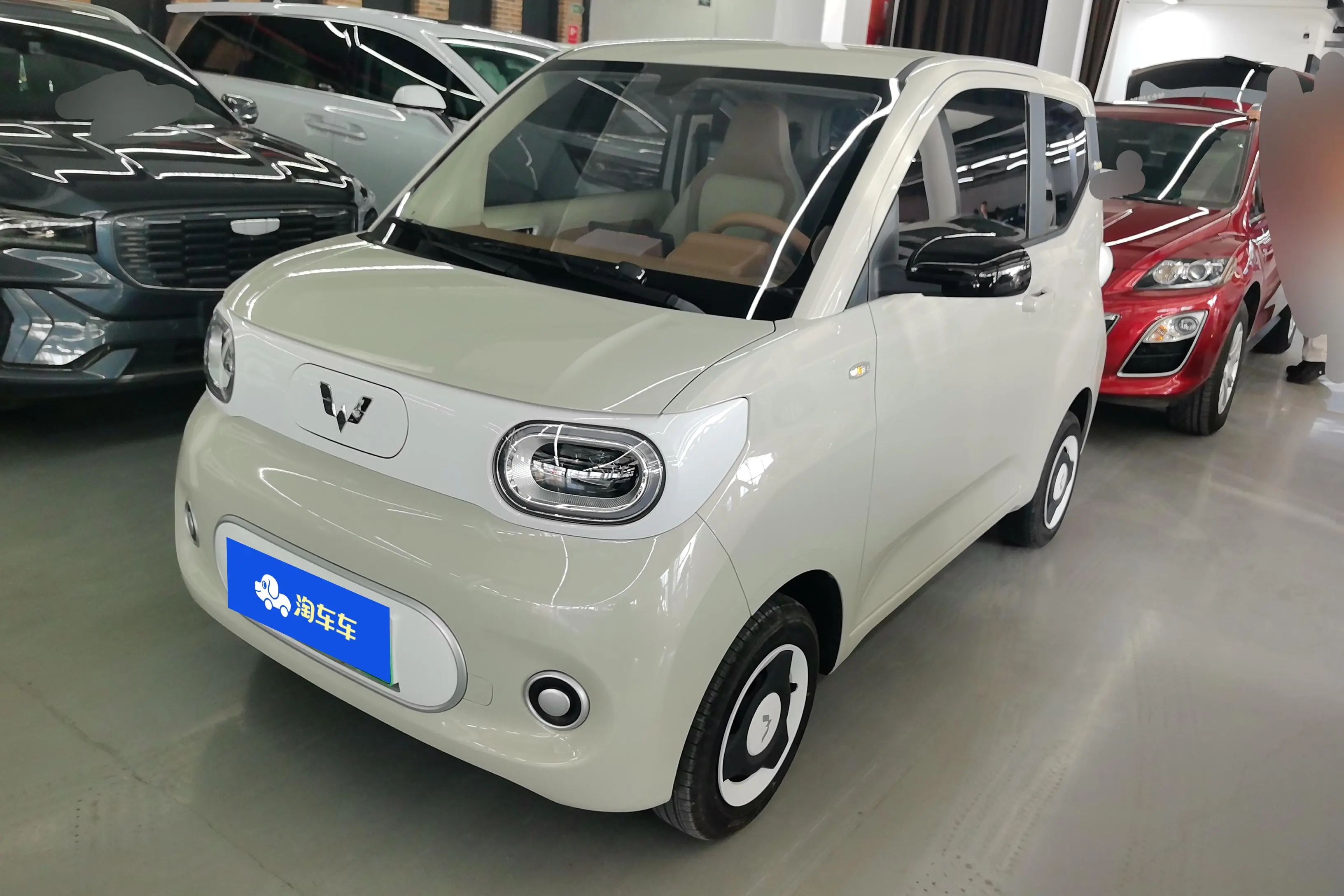 Wuling Hongguang MINIEV  из Китая