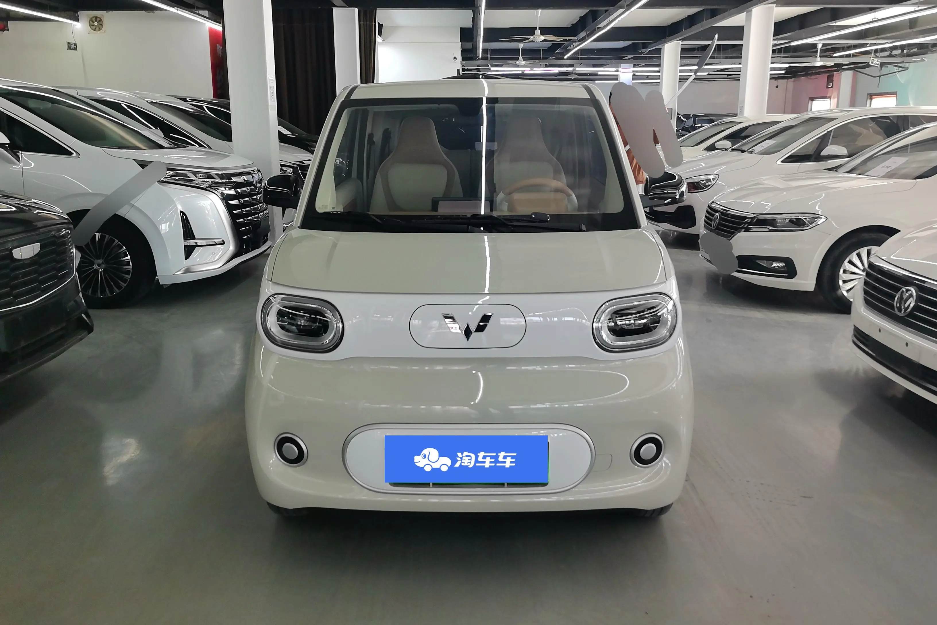 Wuling Hongguang MINIEV  из Китая