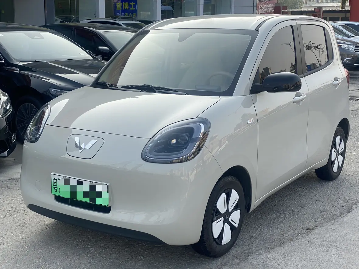 Wuling Hongguang MINIEV  из Китая