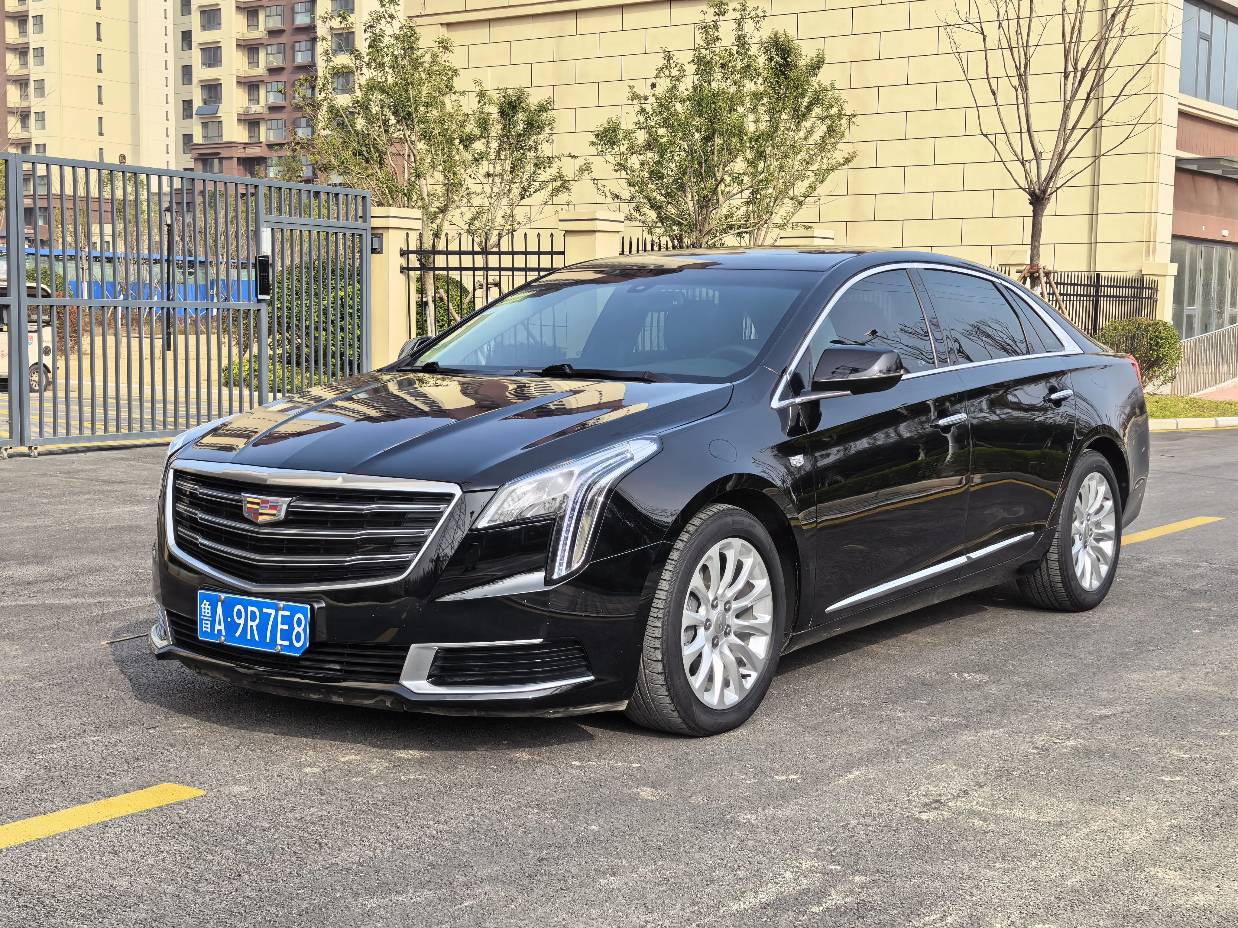 Cadillac XTS