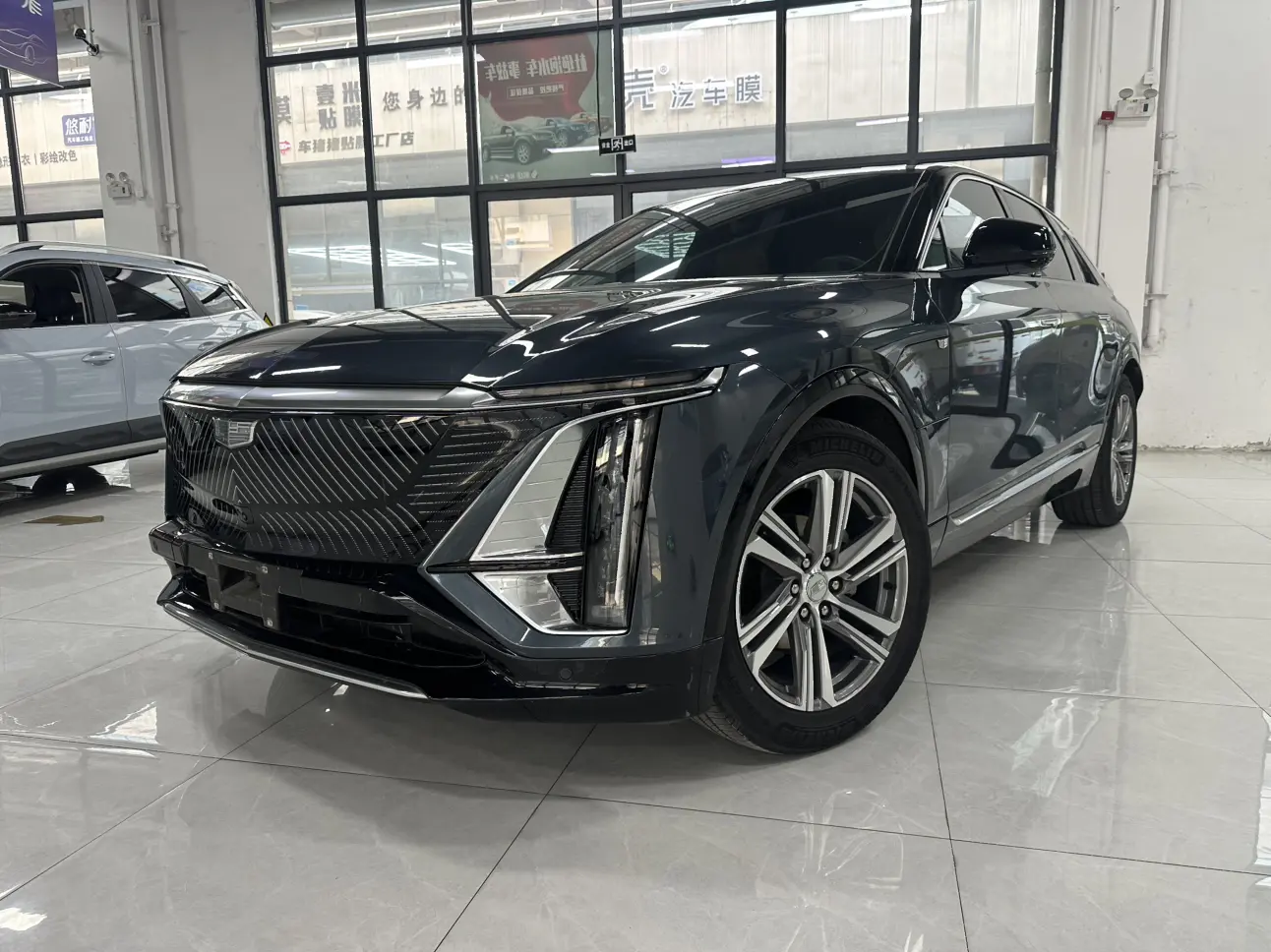 Cadillac IQ Ruige