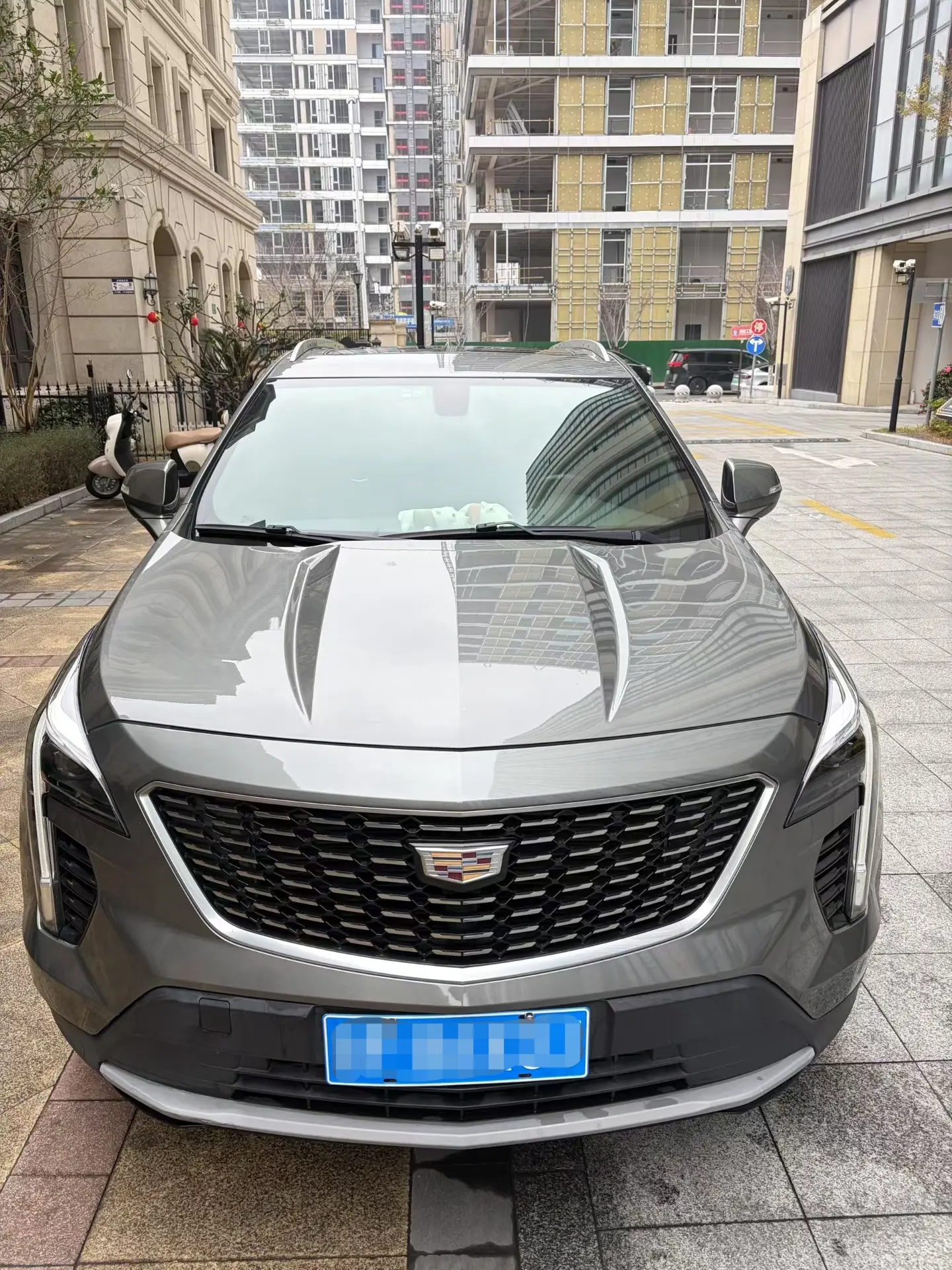 Cadillac XT4  из Китая