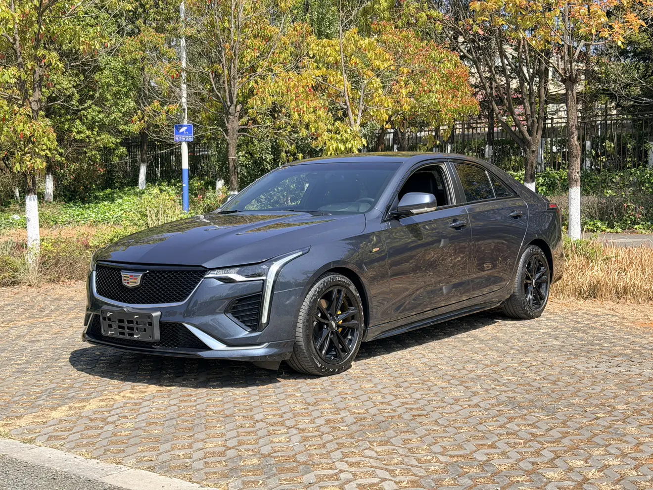 Cadillac CT4