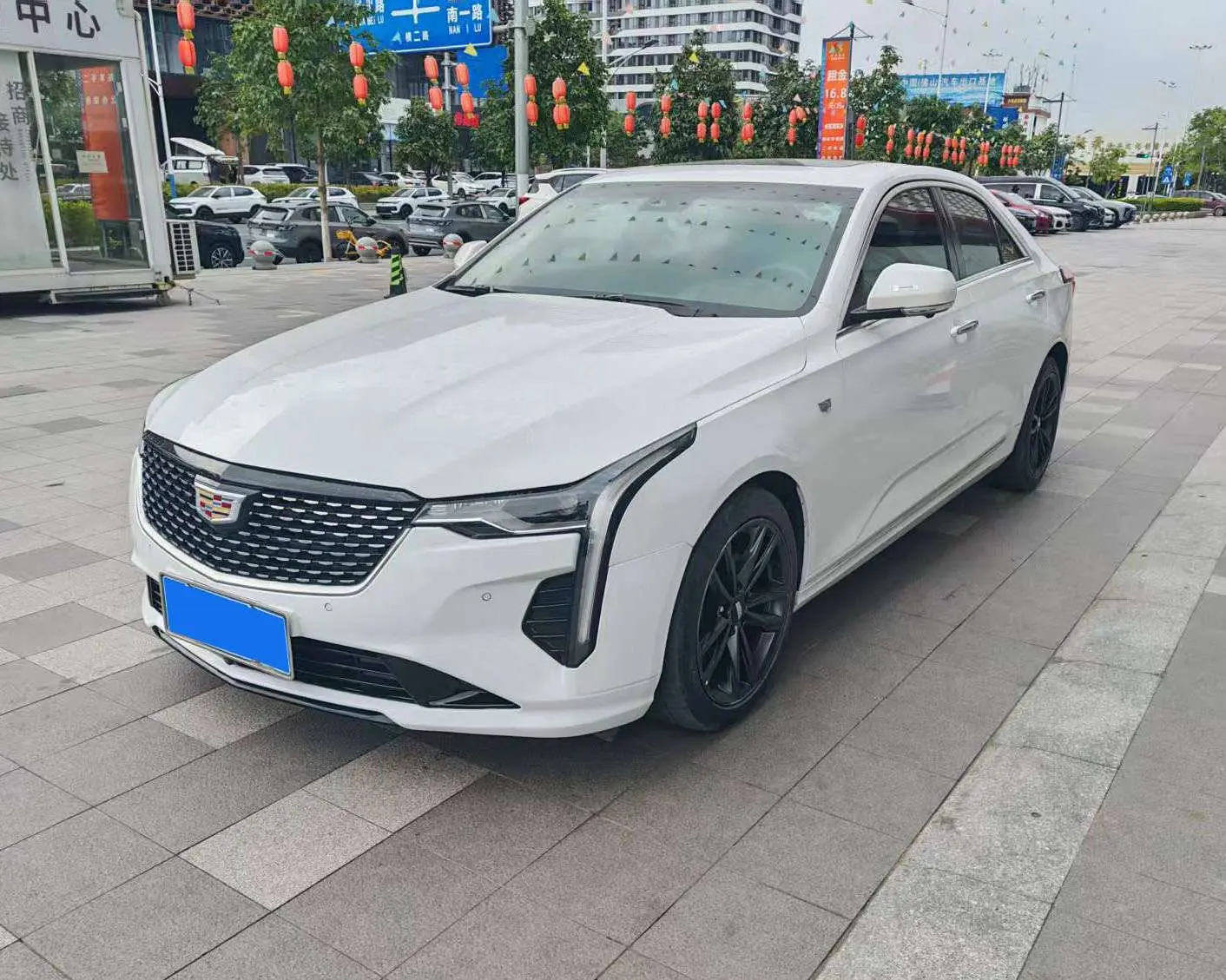 Cadillac CT4