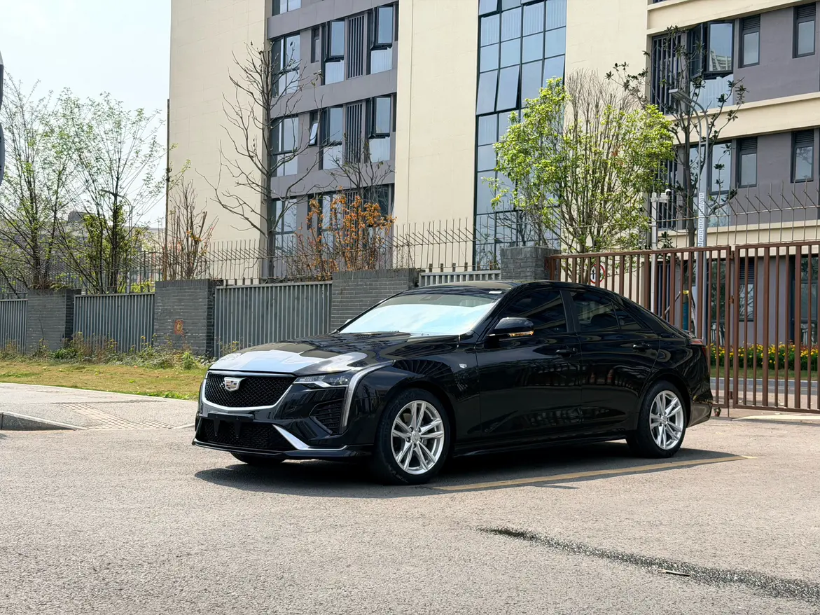 Cadillac CT4
