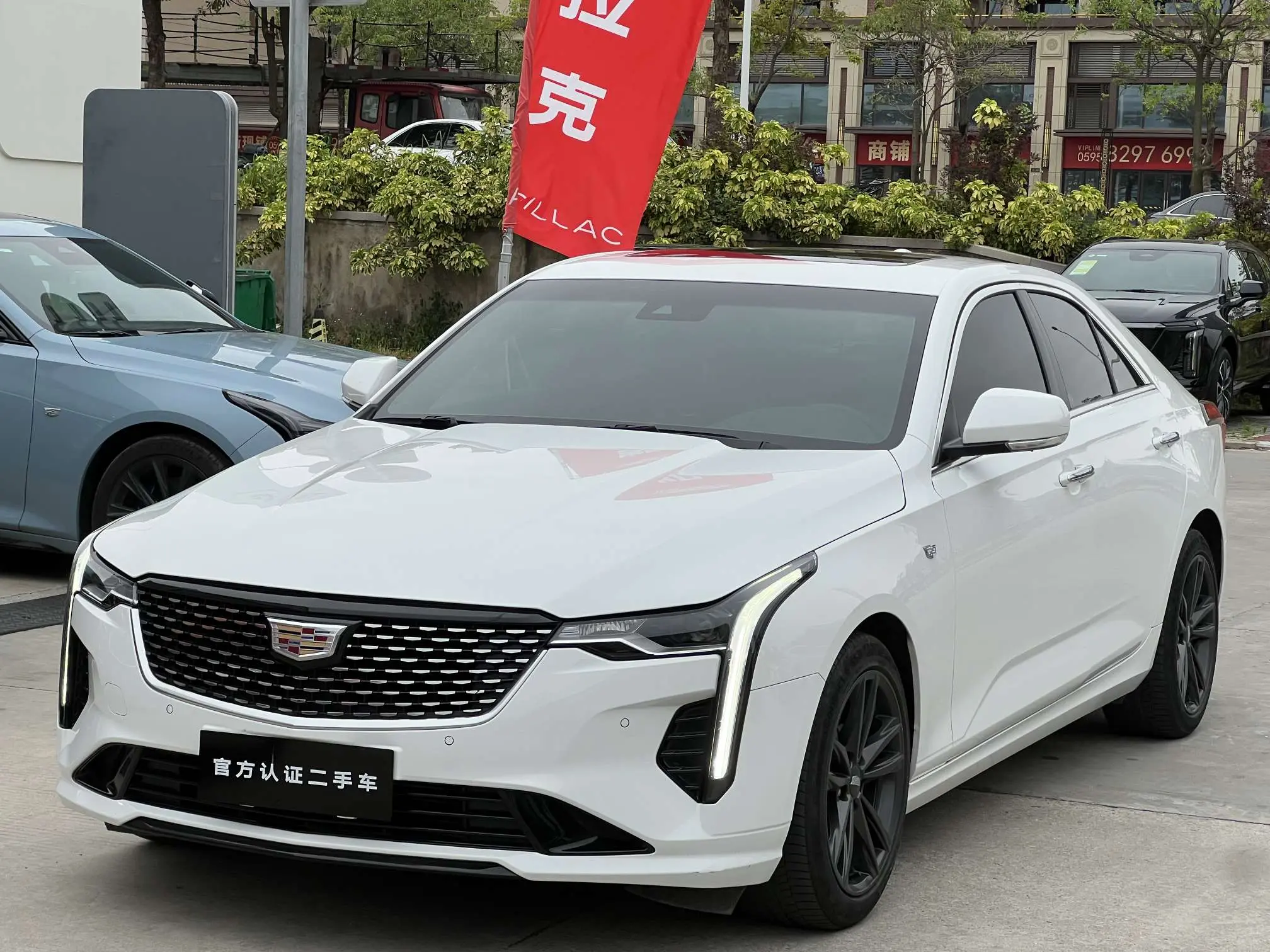 Cadillac CT4
