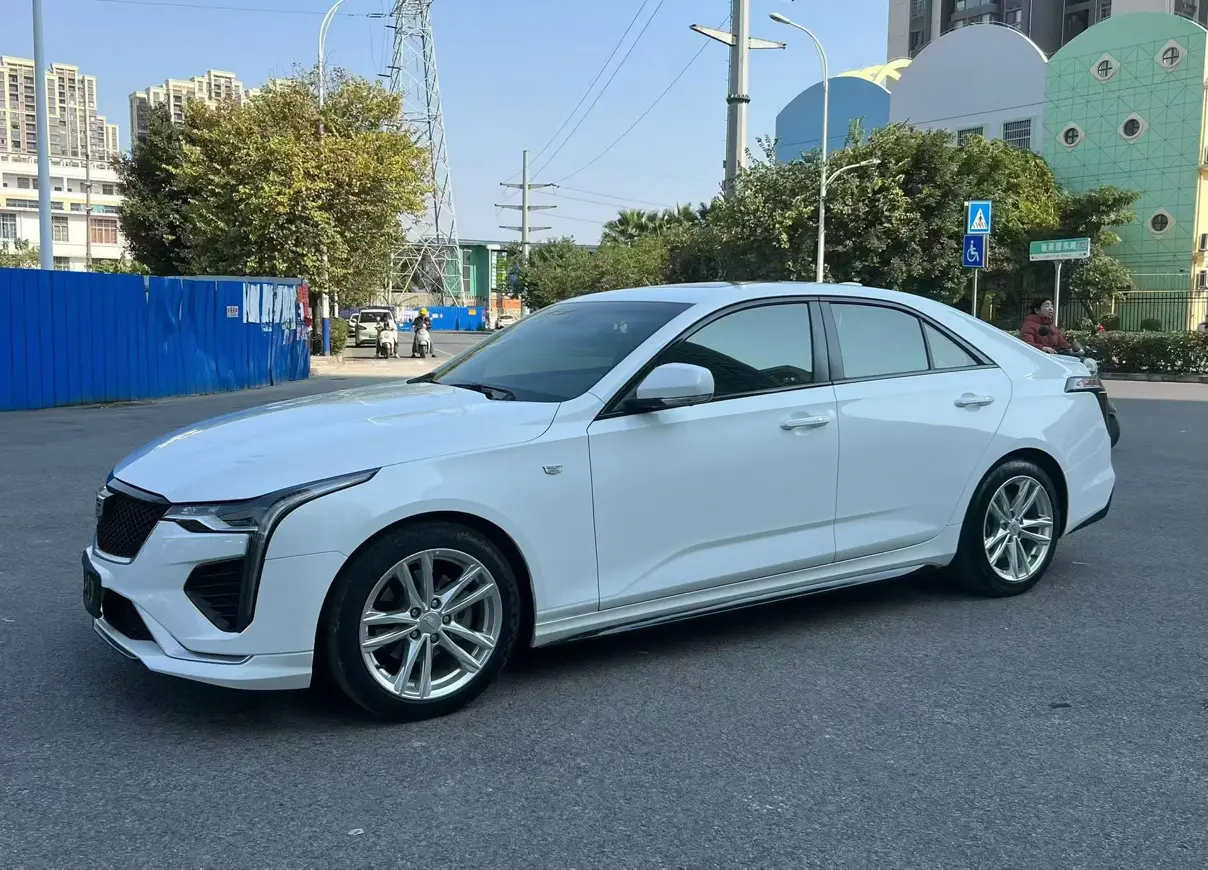 Cadillac CT4