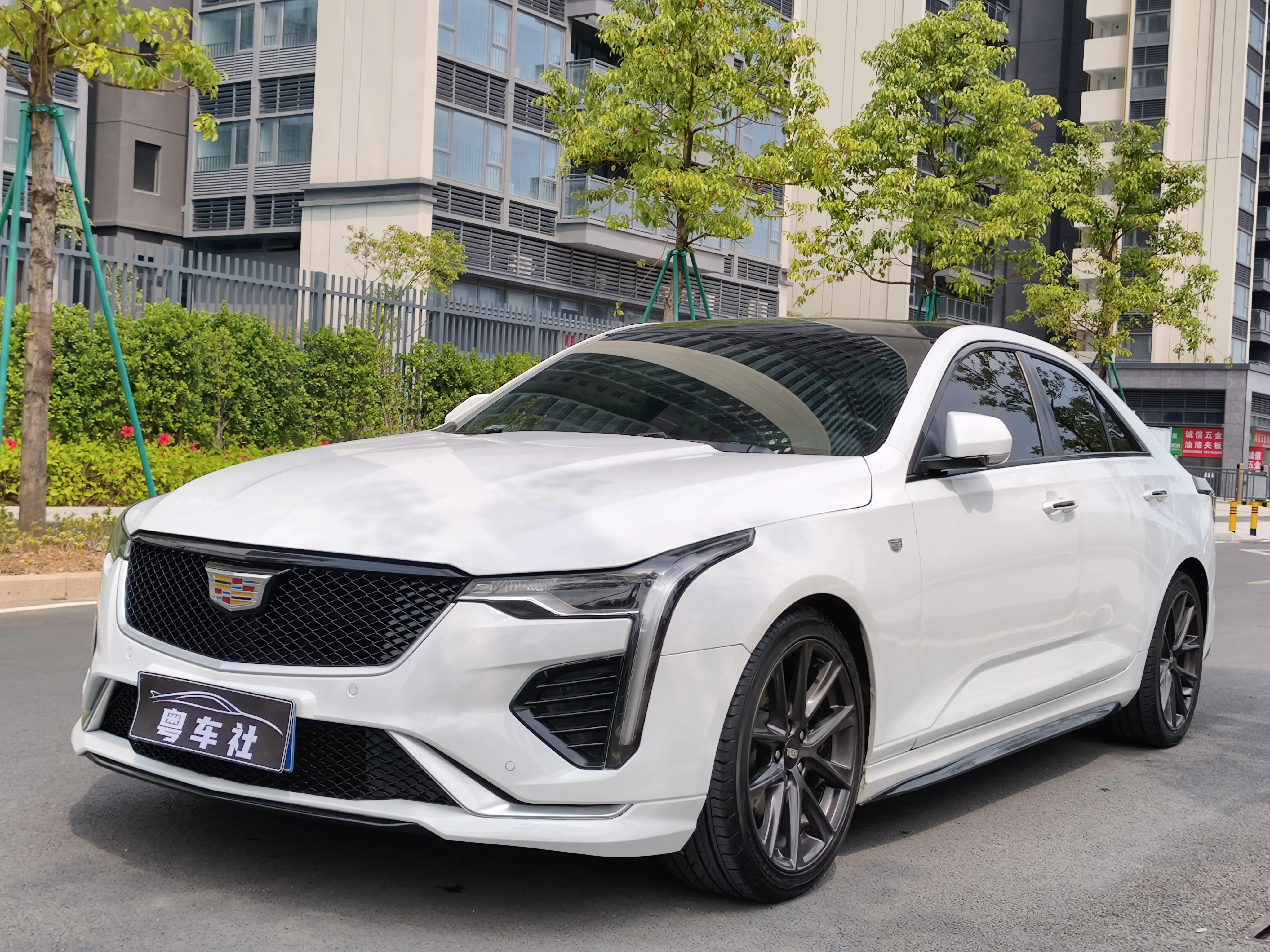 Cadillac CT4