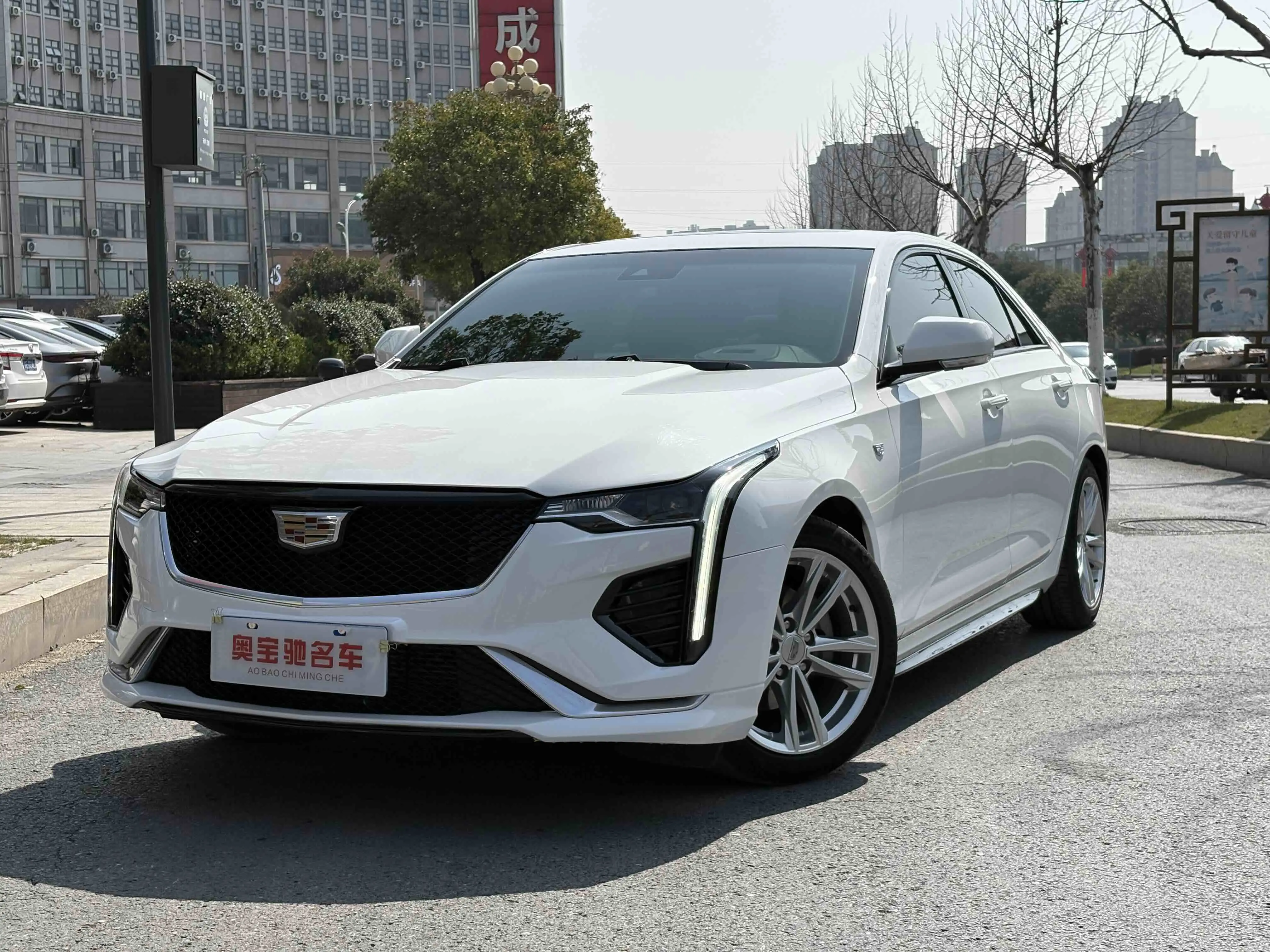 Cadillac CT4