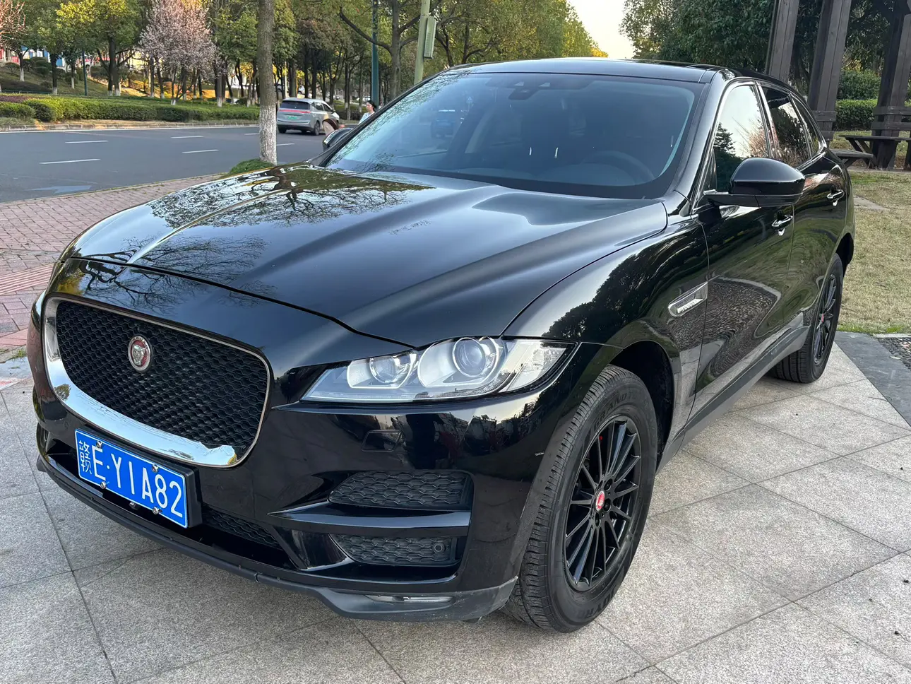 Jaguar F-PACE