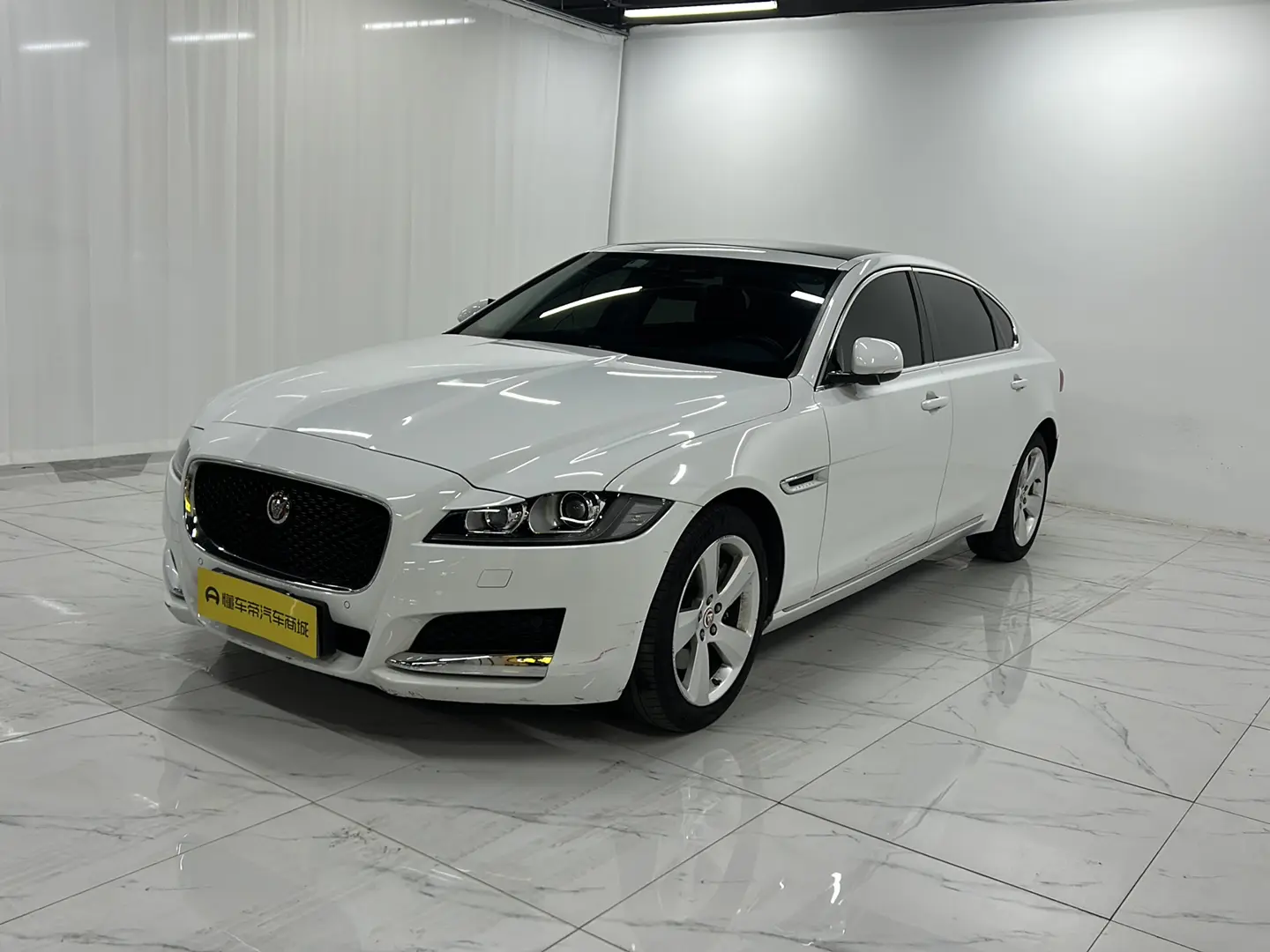 Jaguar XFL