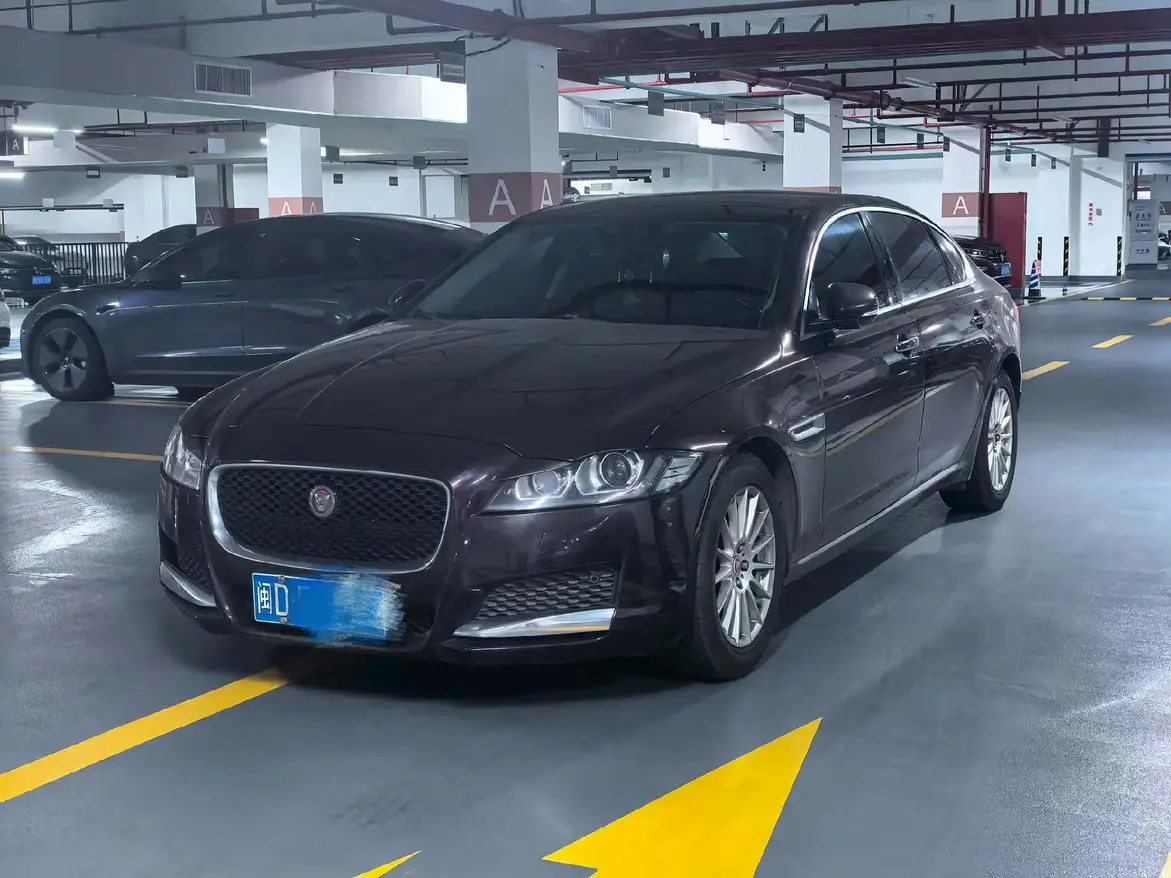 Jaguar XFL