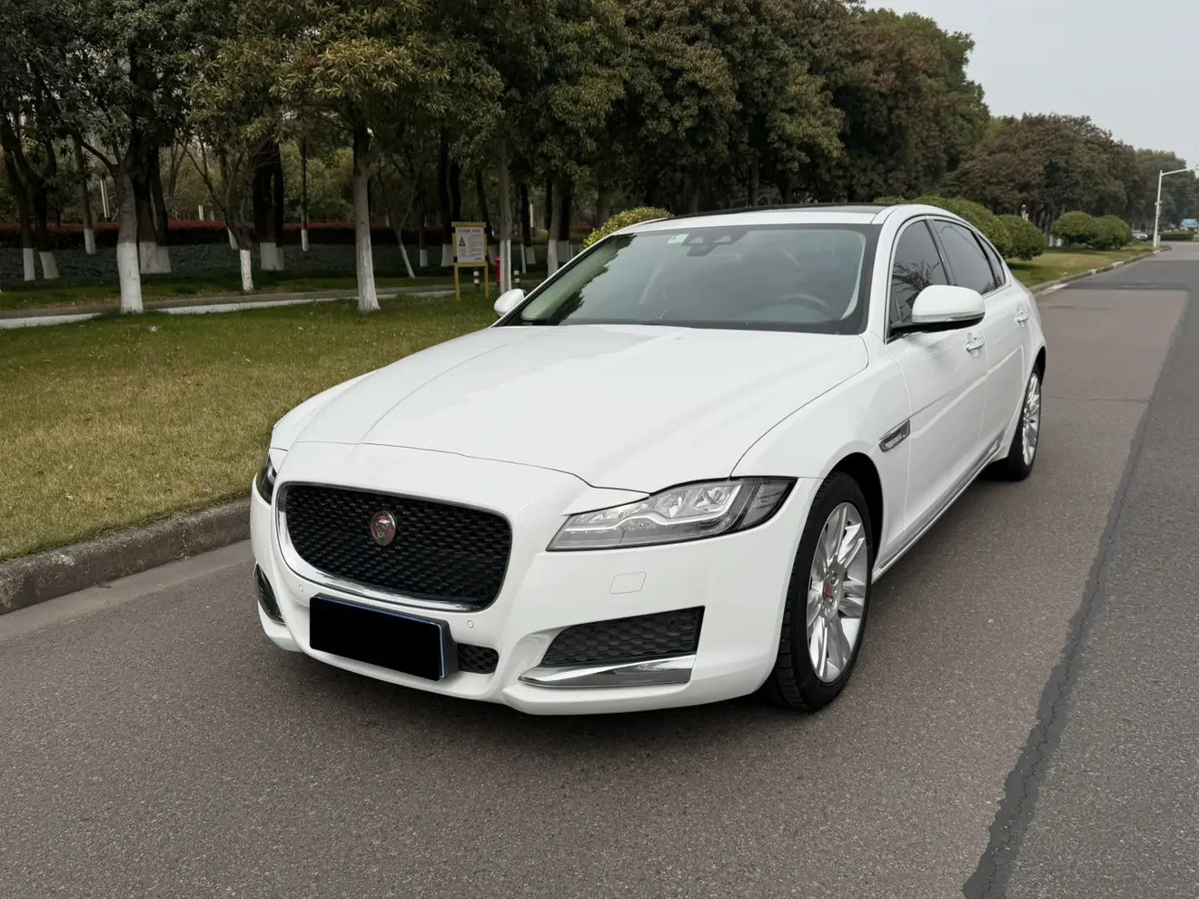 Jaguar XFL