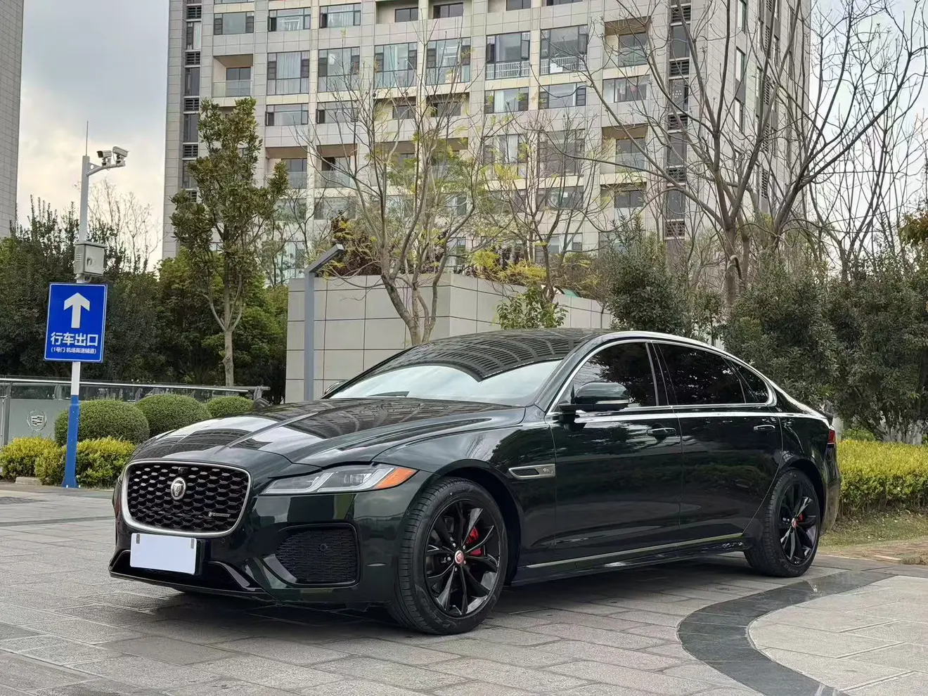 Jaguar XFL