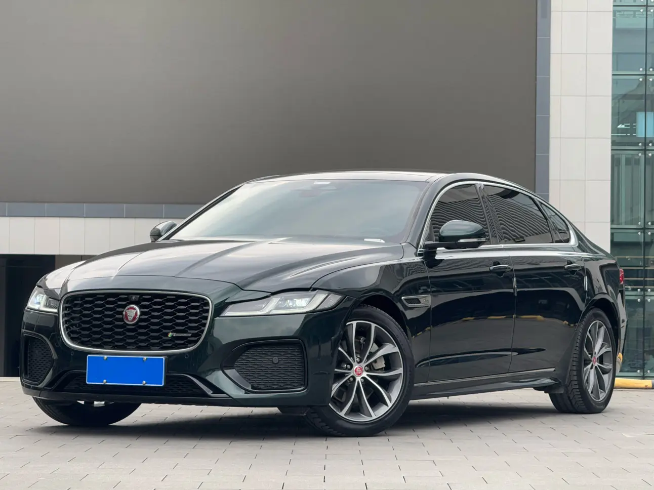 Jaguar XFL