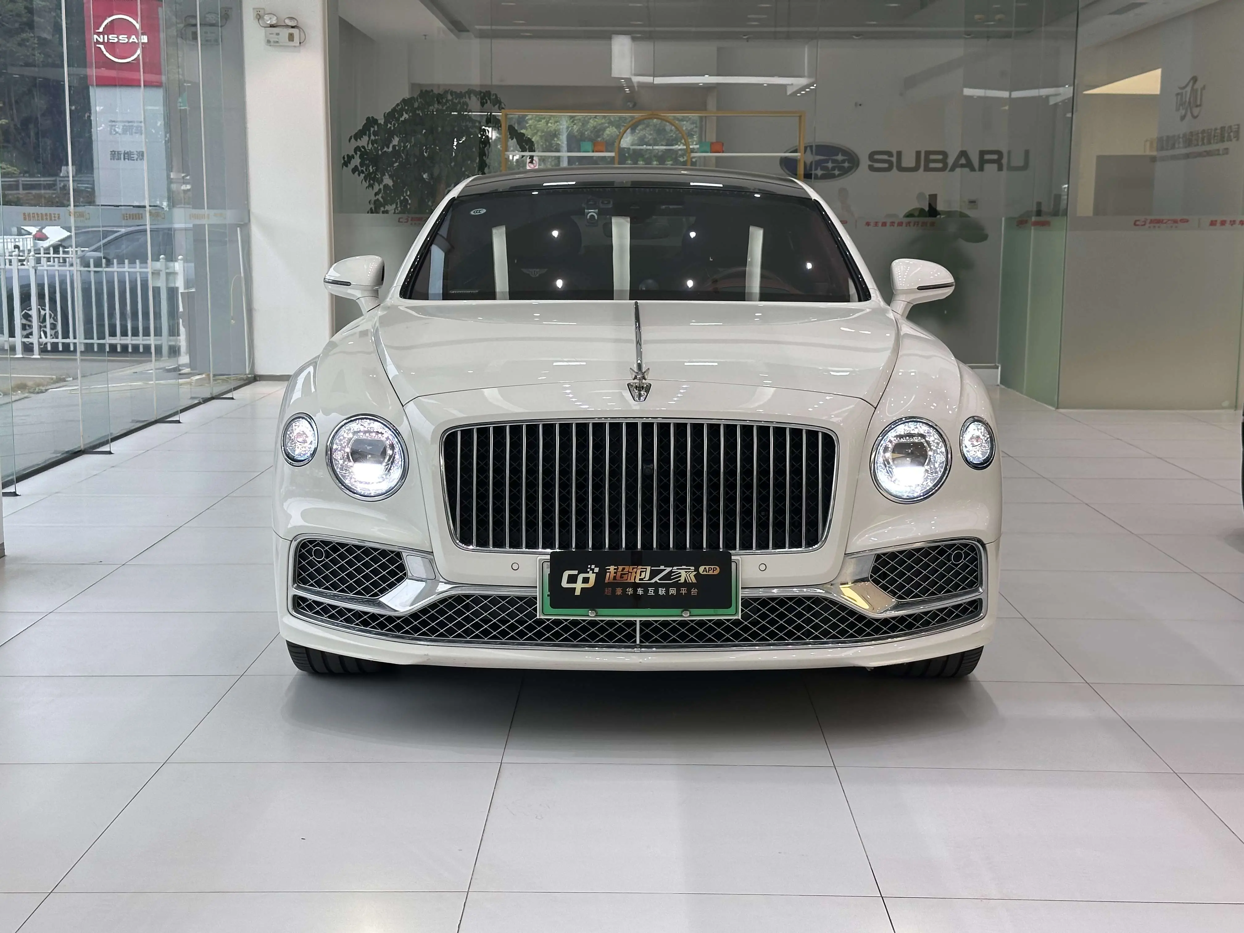 Bentley Flying Spur PHEV  из Китая