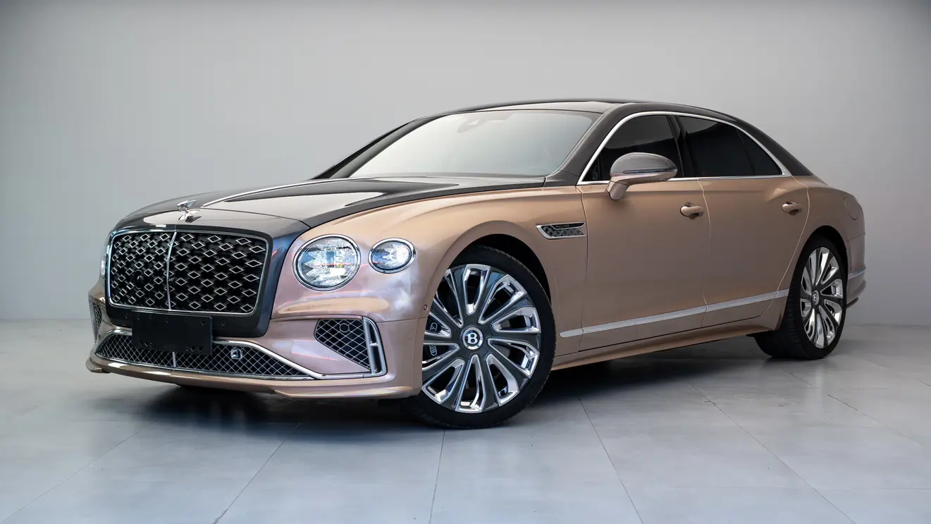 Bentley Flying Spur PHEV  из Китая