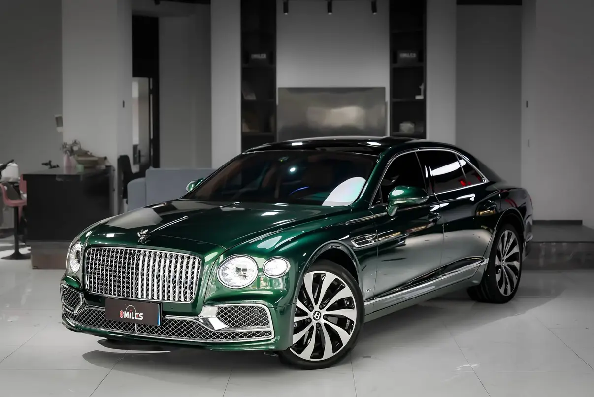 Bentley Galloping
