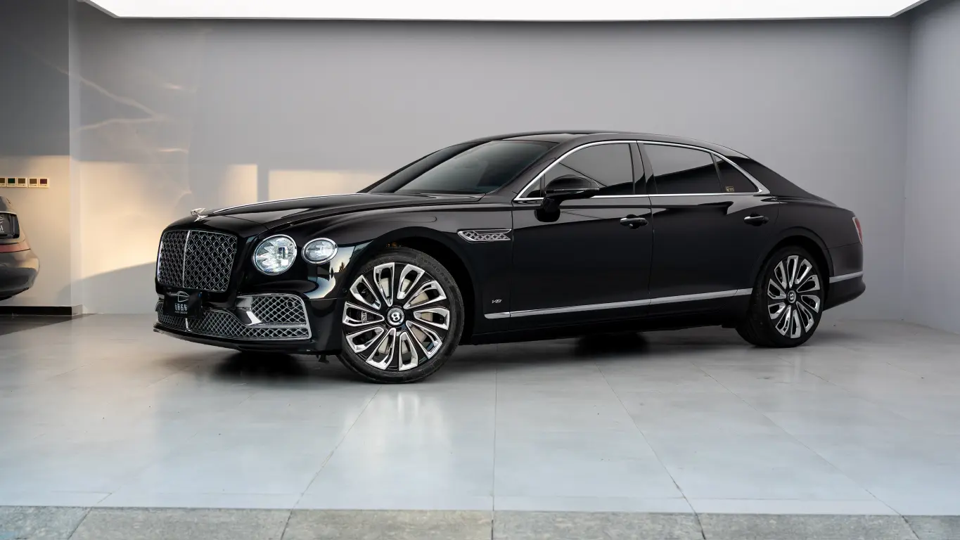 Bentley Galloping