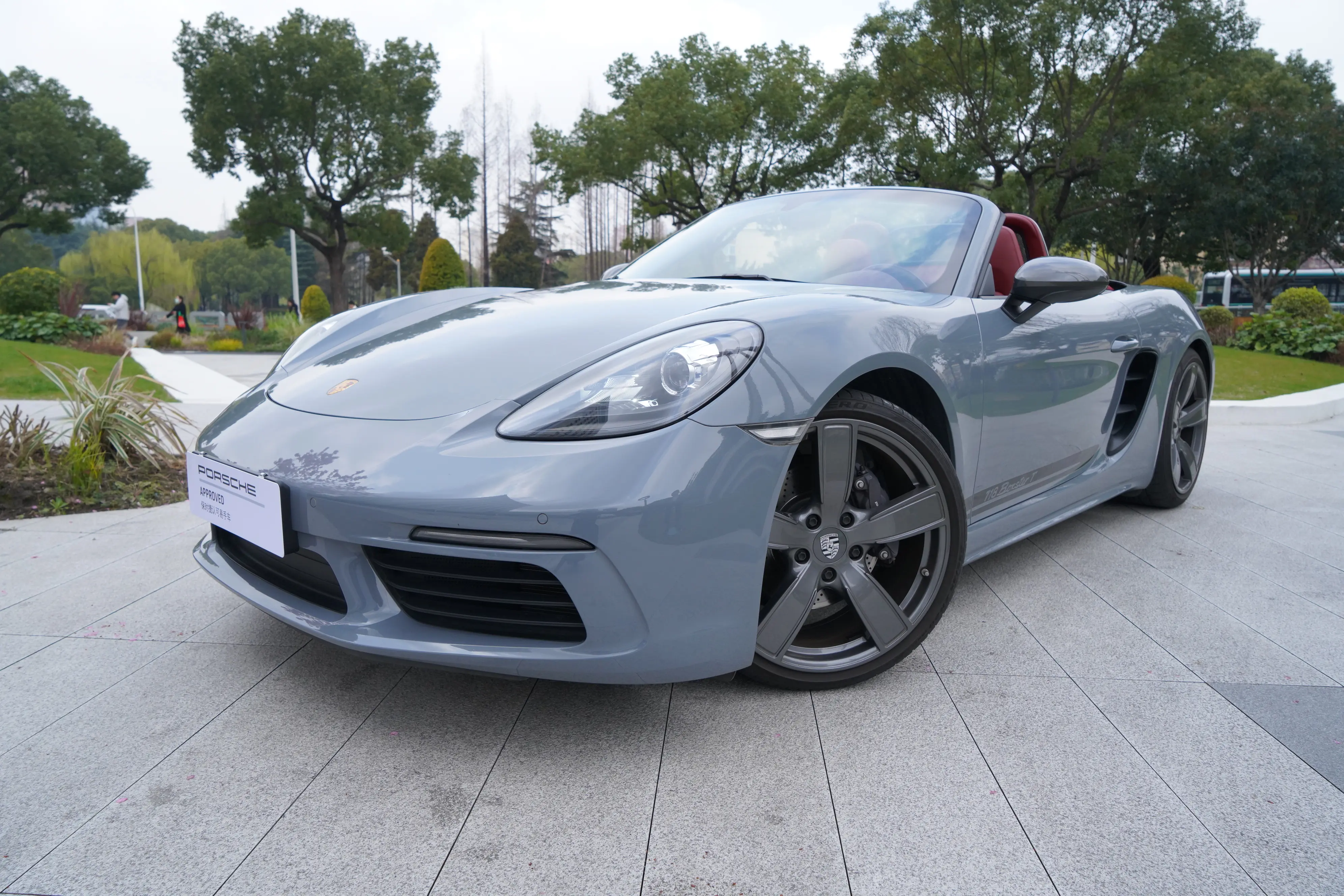 Porsche 718