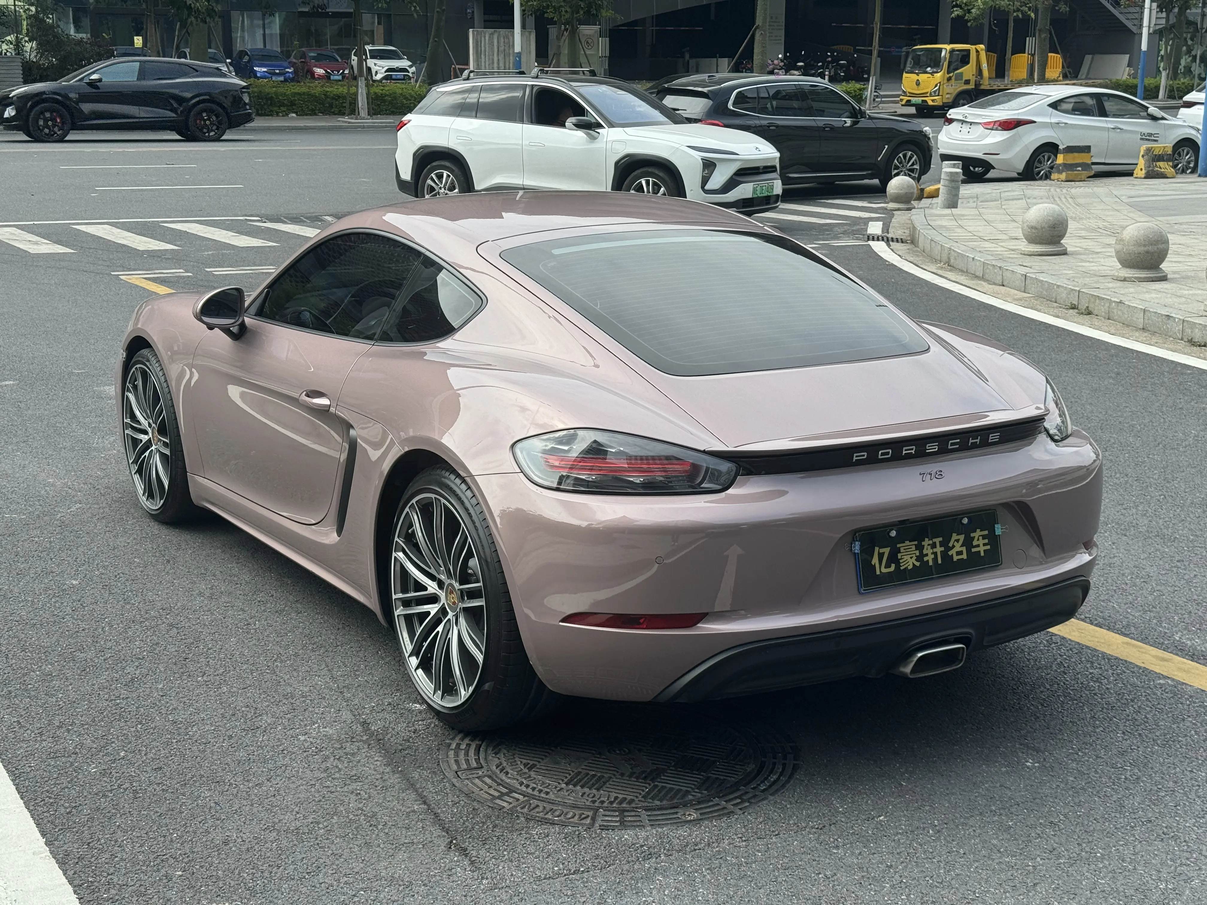 Porsche 718