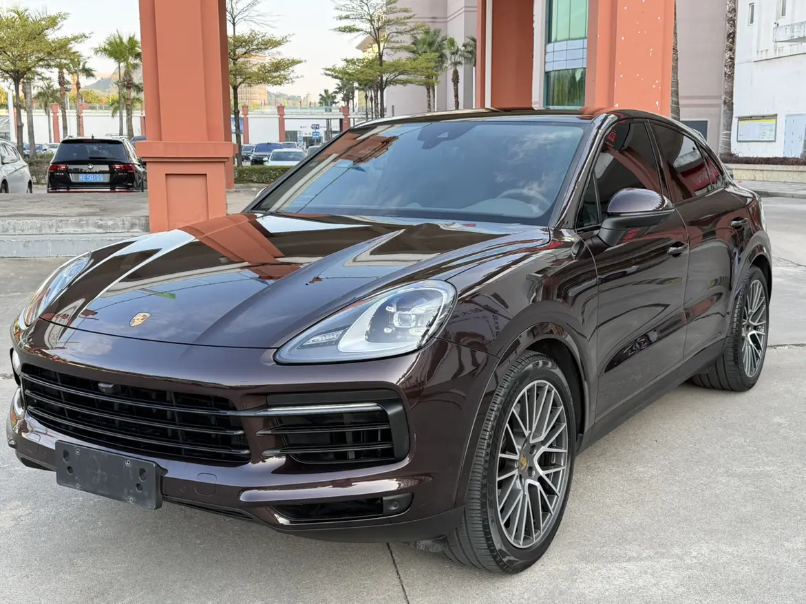 Porsche Cayenne Coupe