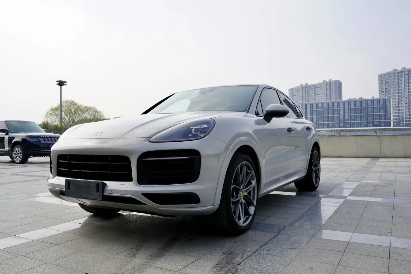 Porsche Cayenne Coupe