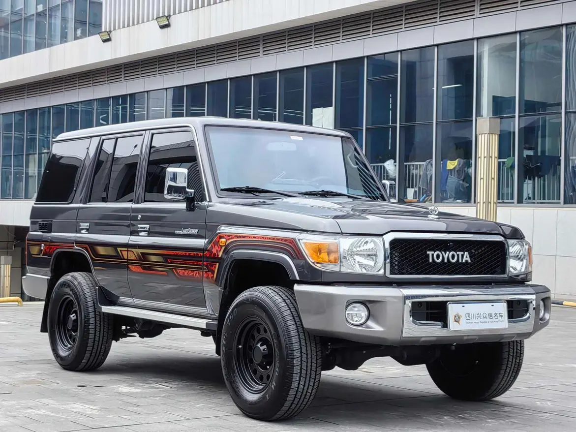 Toyota Land Cruiser 70 Series
