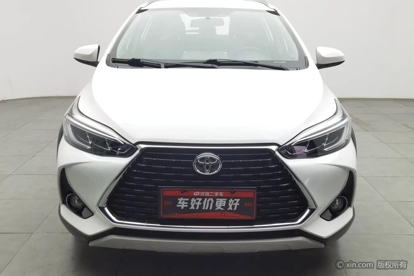 Toyota Yaris L  из Китая