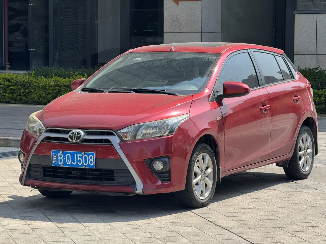 Toyota Yaris L  из Китая