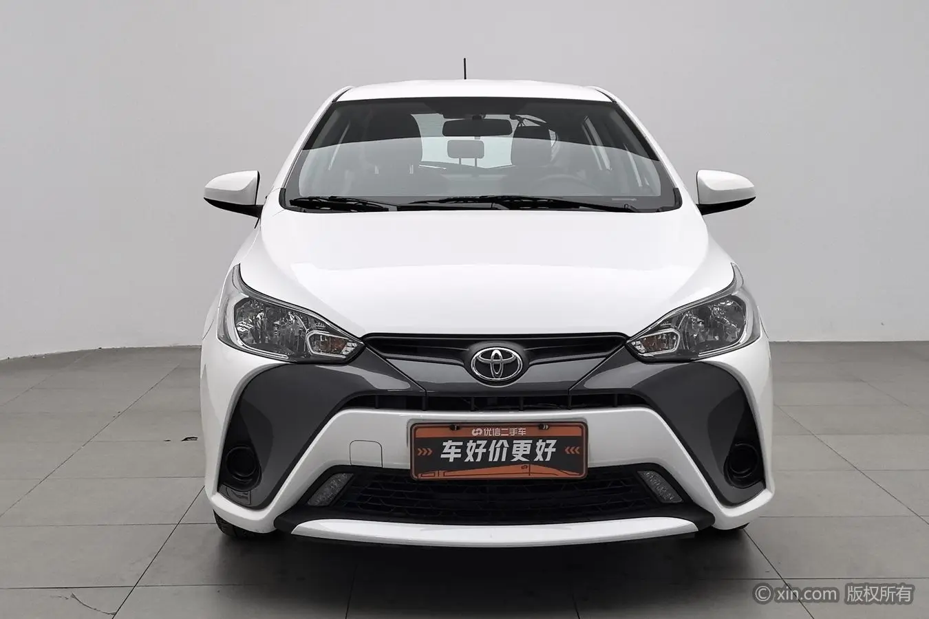 Toyota Yaris L  из Китая