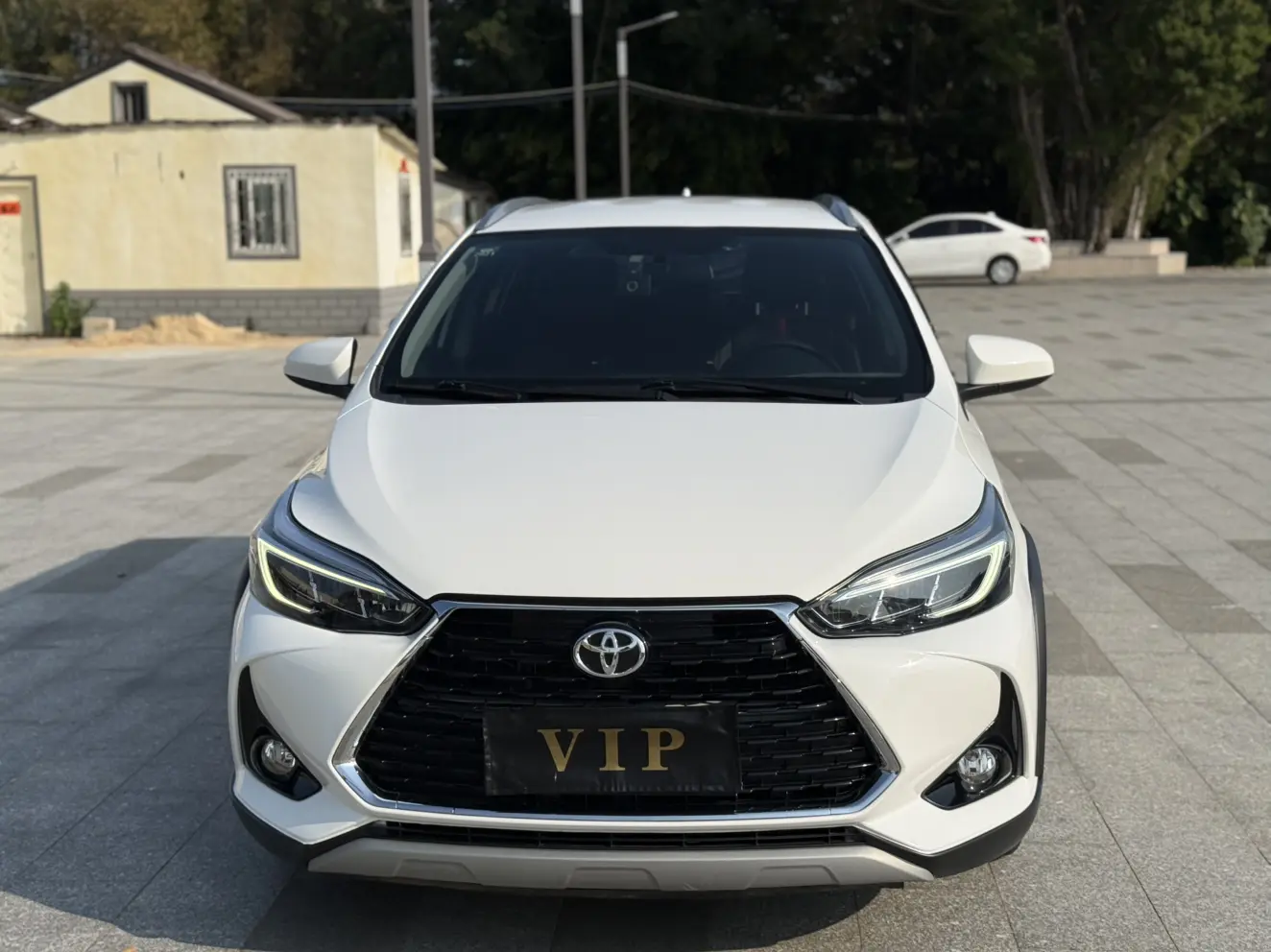 Toyota Yaris L  из Китая