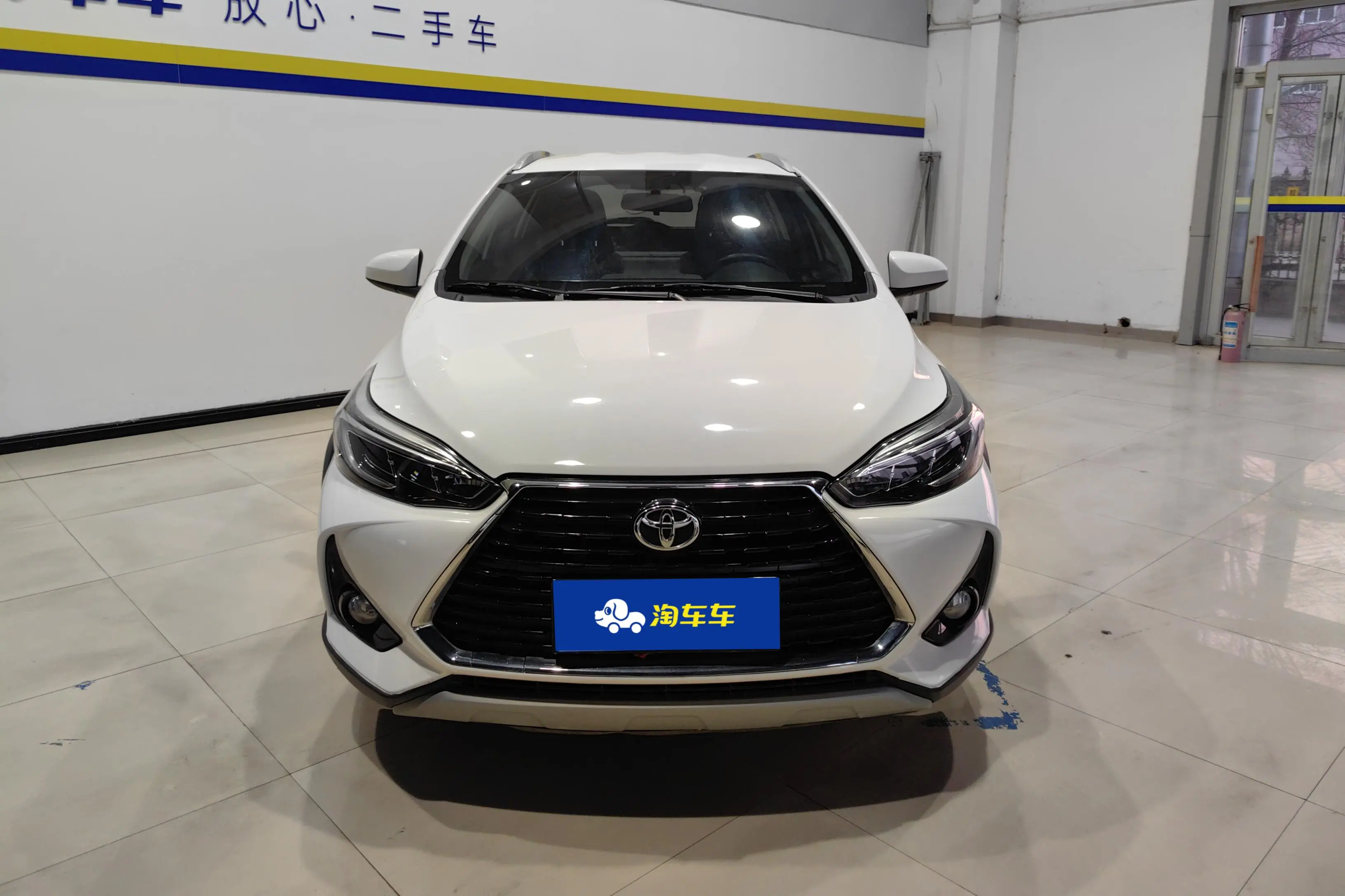 Toyota Yaris L  из Китая