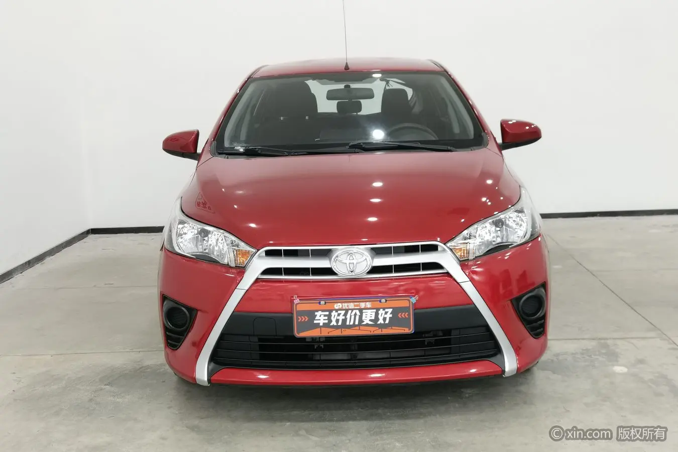 Toyota Yaris L  из Китая