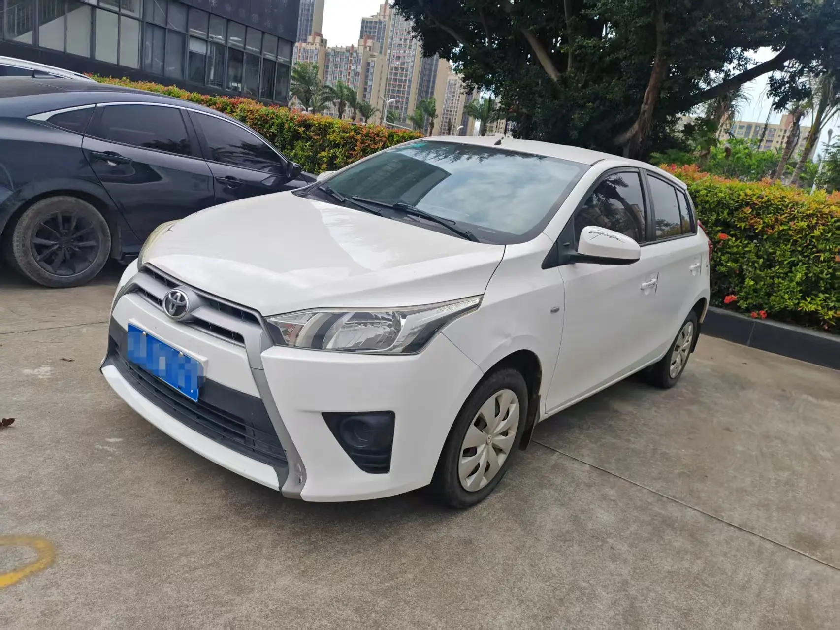 Toyota Yaris L  из Китая
