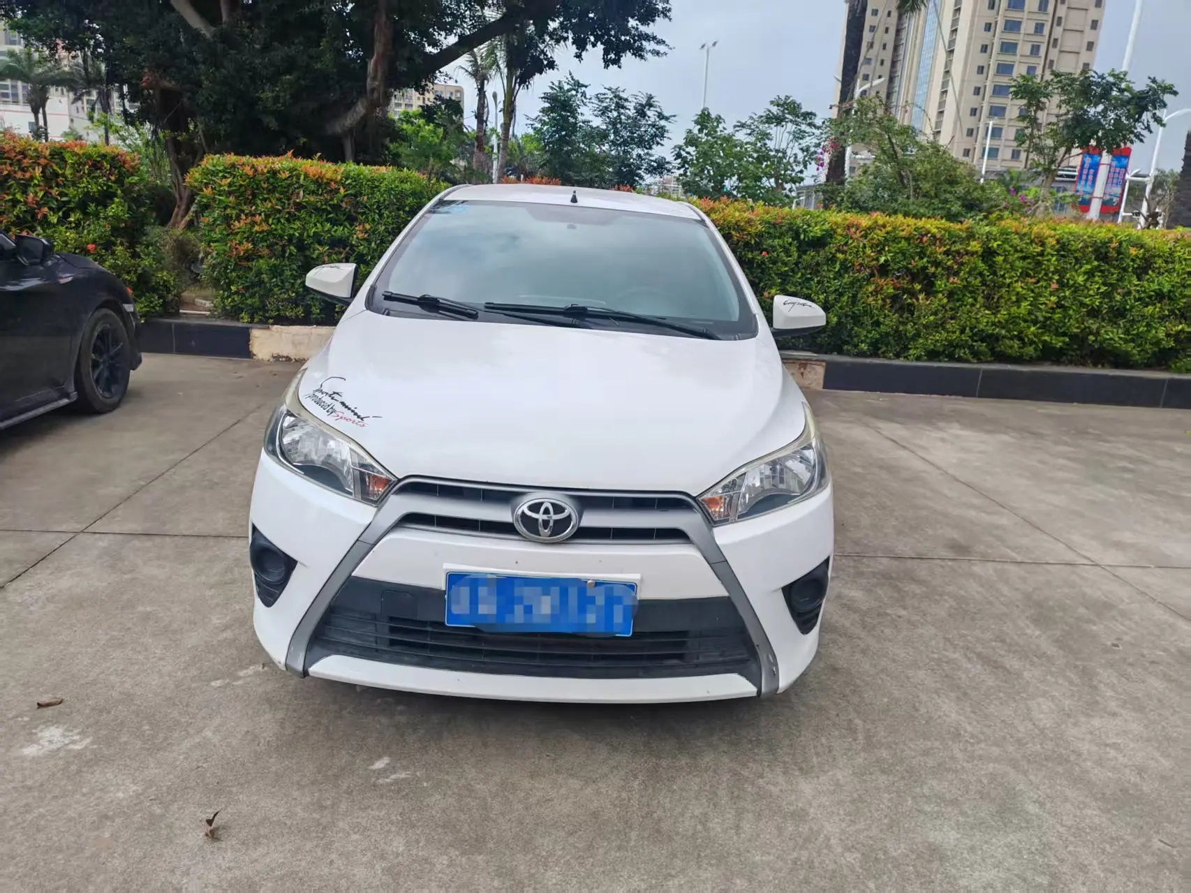 Toyota Yaris L  из Китая