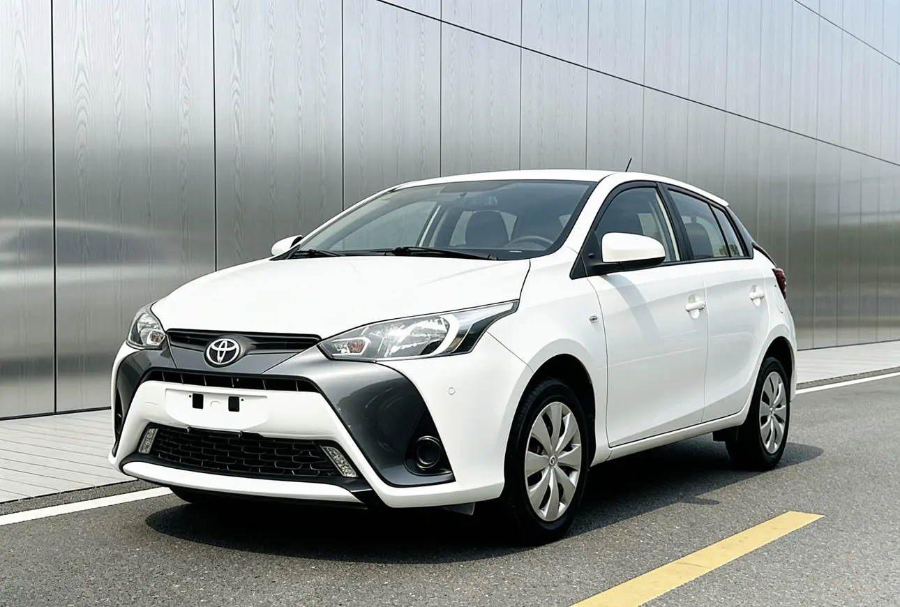 Toyota Yaris L  из Китая