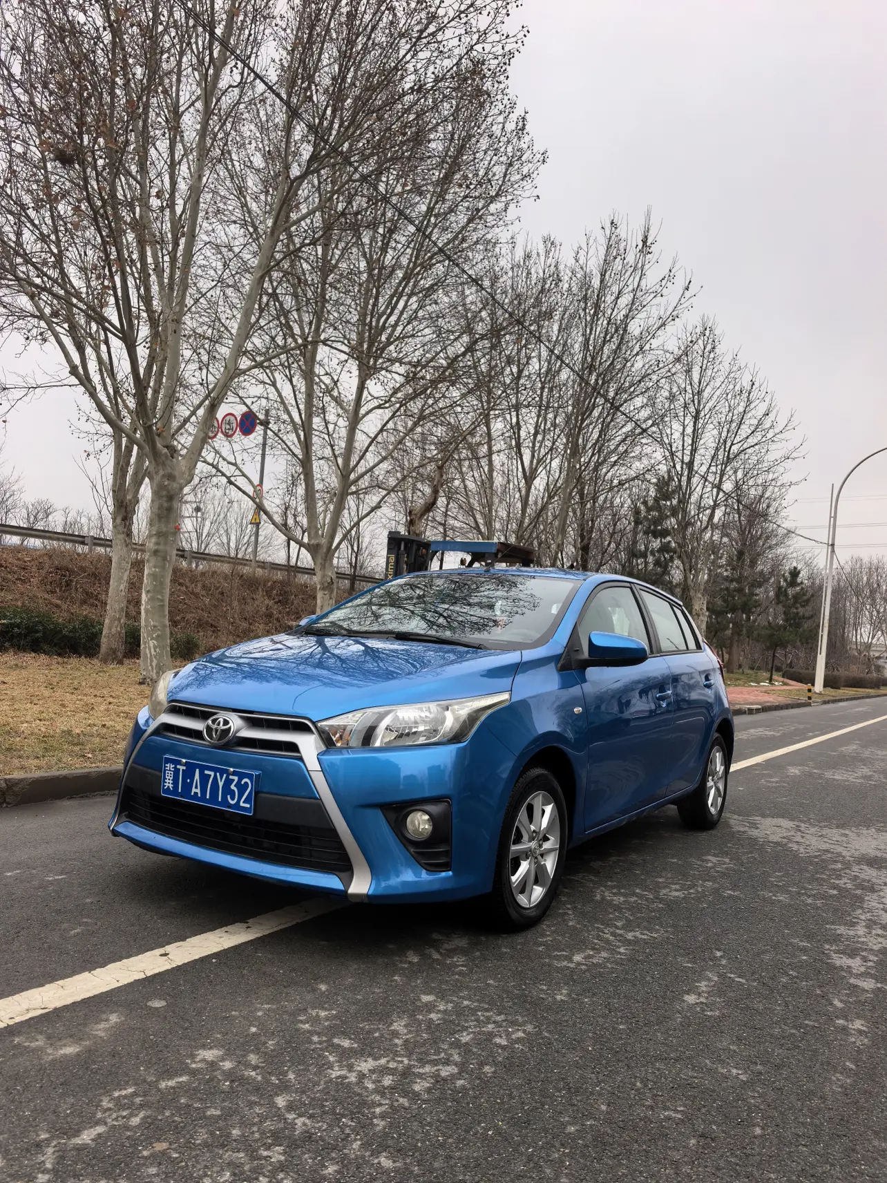 Toyota Yaris L