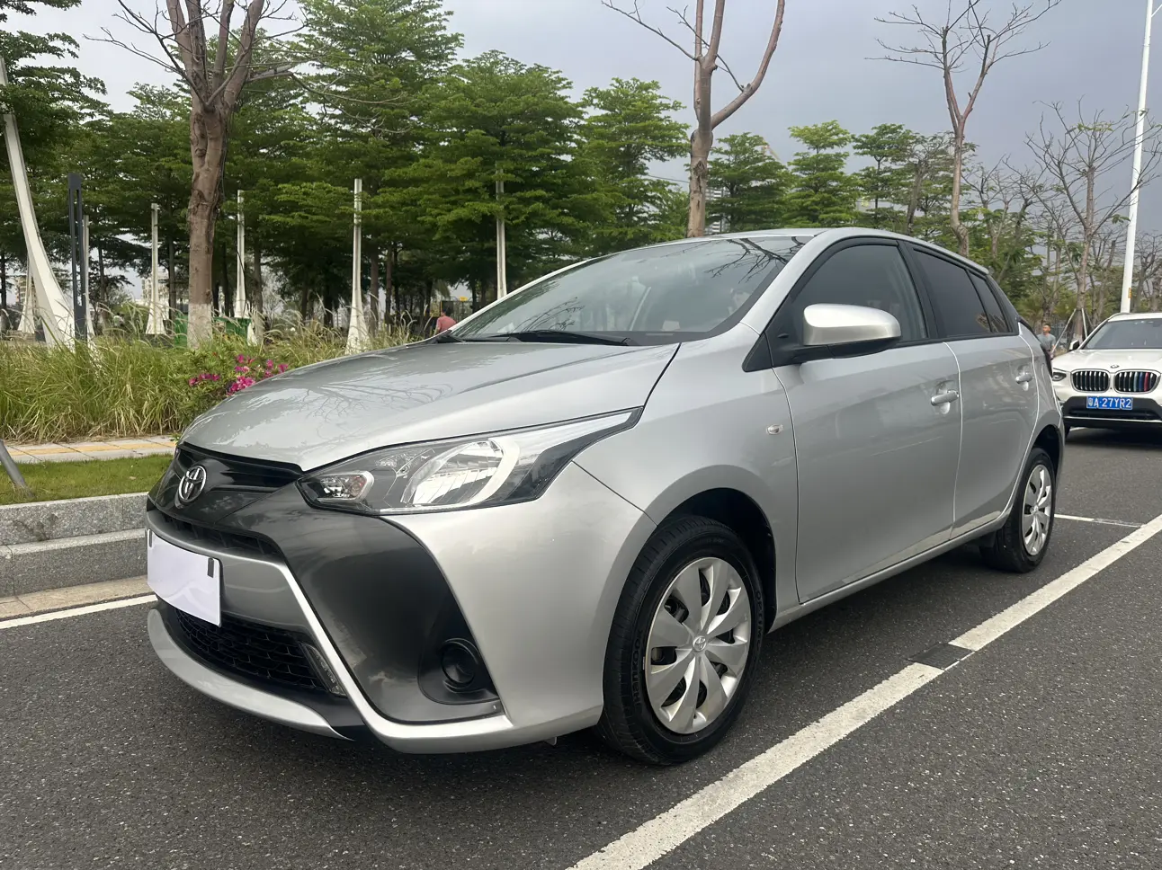 Toyota Yaris L  из Китая