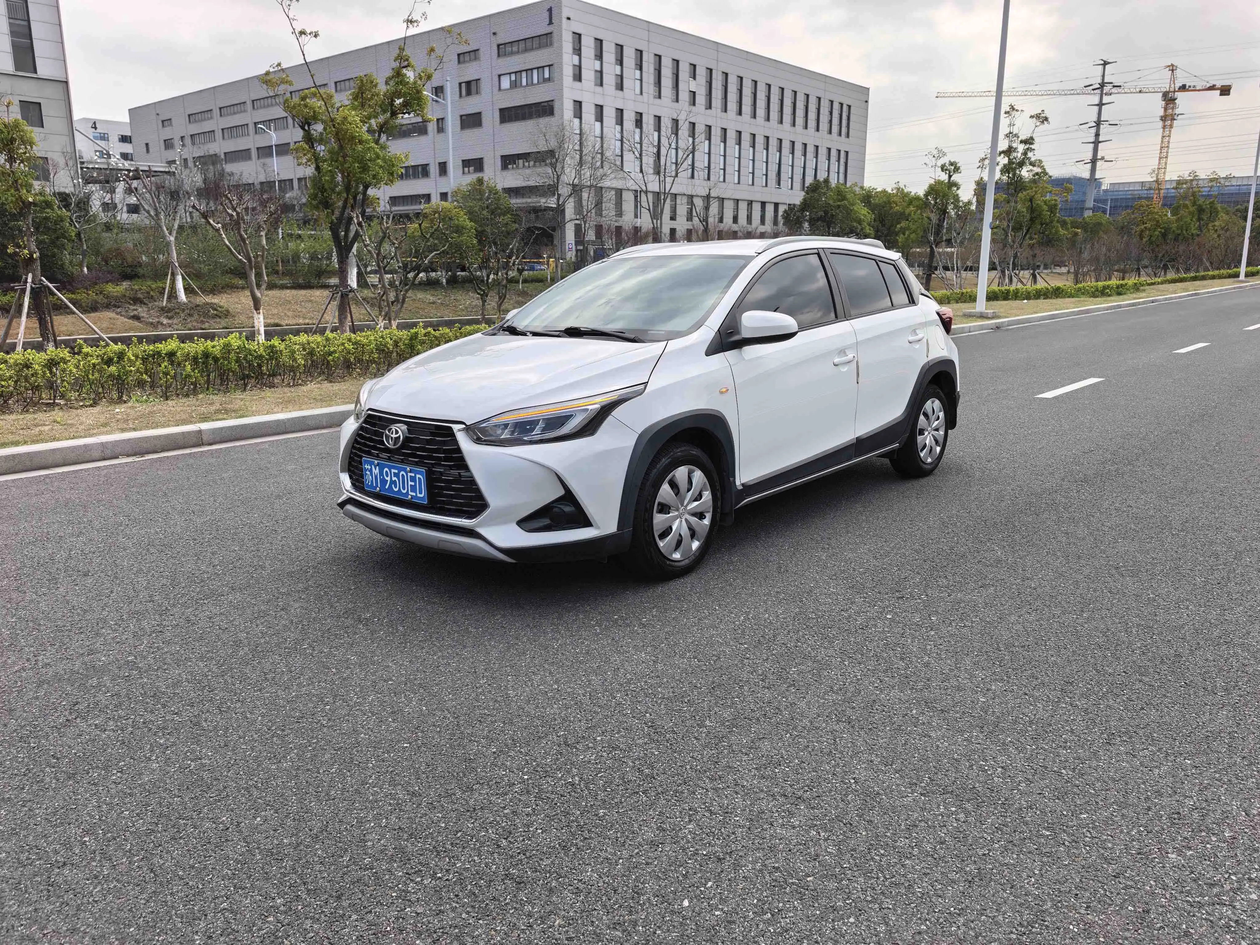 Toyota Yaris L  из Китая