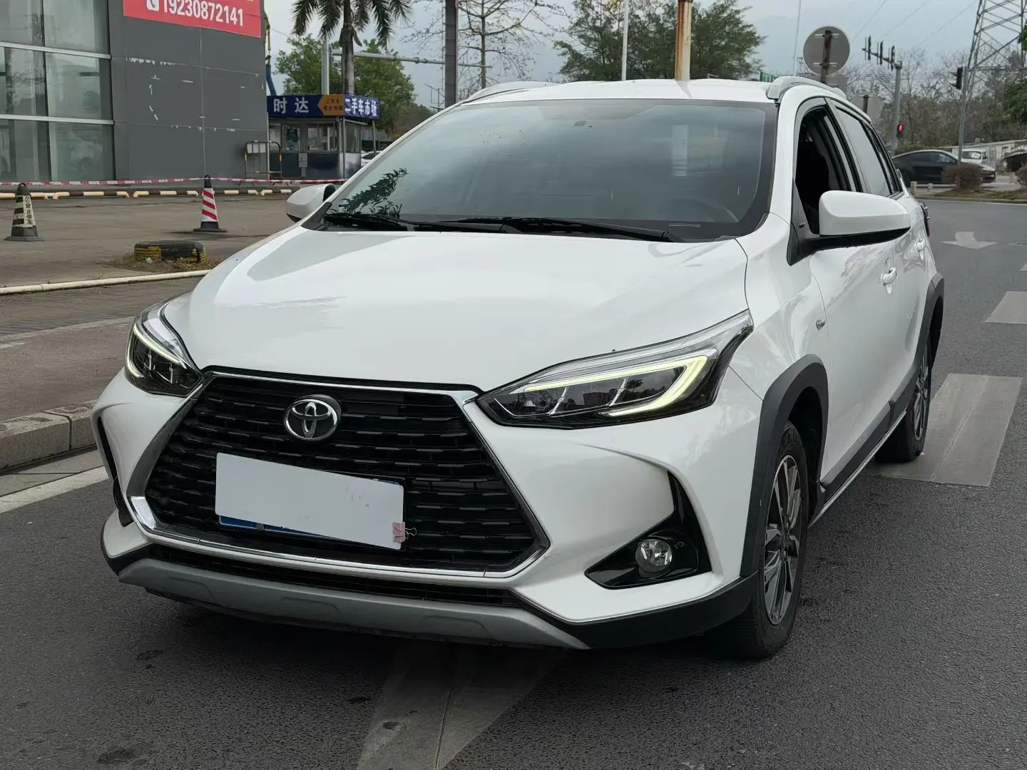 Toyota Yaris L  из Китая