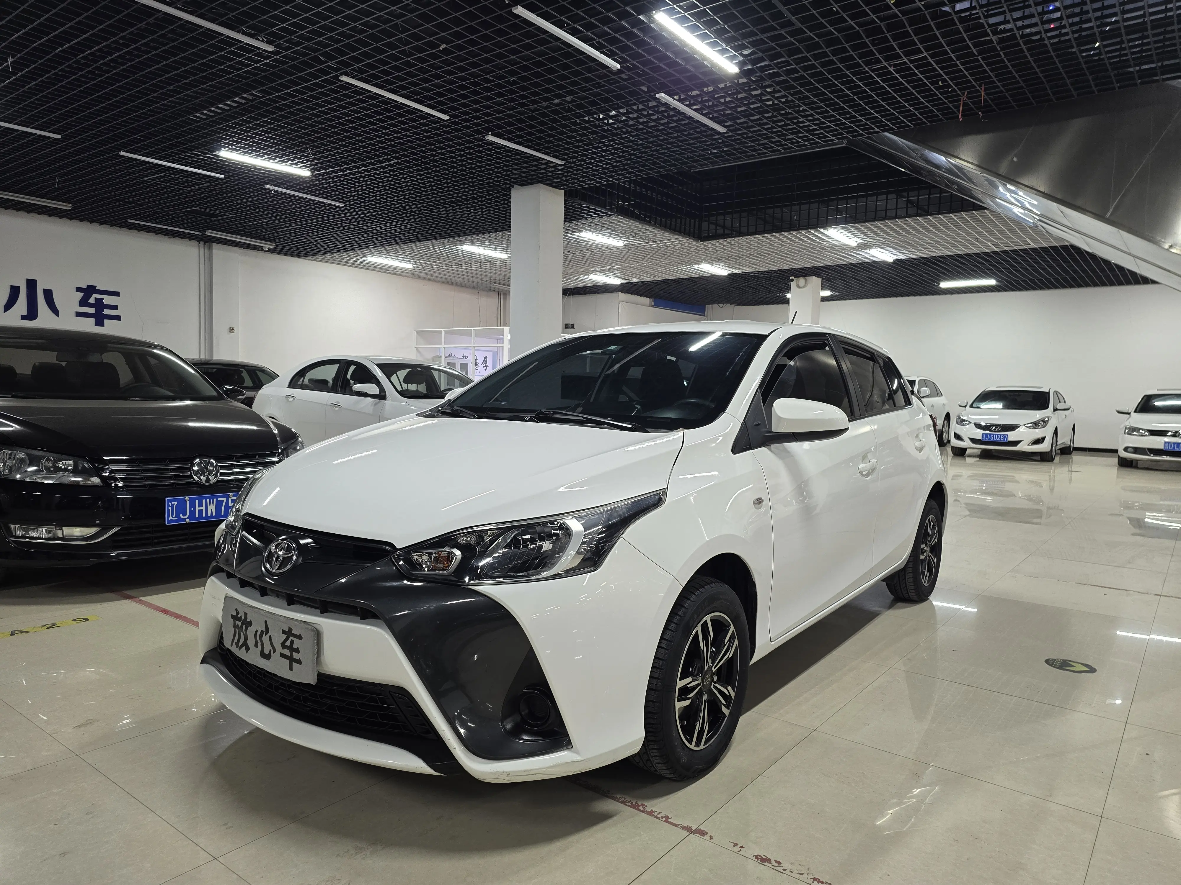 Toyota Yaris L  из Китая