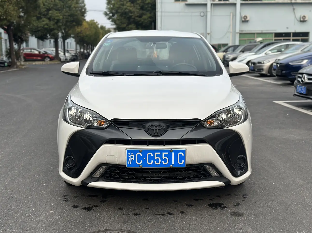 Toyota Yaris L  из Китая