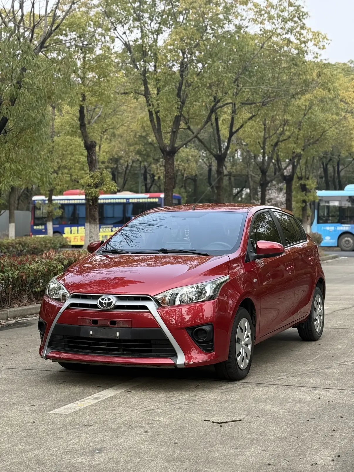 Toyota Yaris L  из Китая