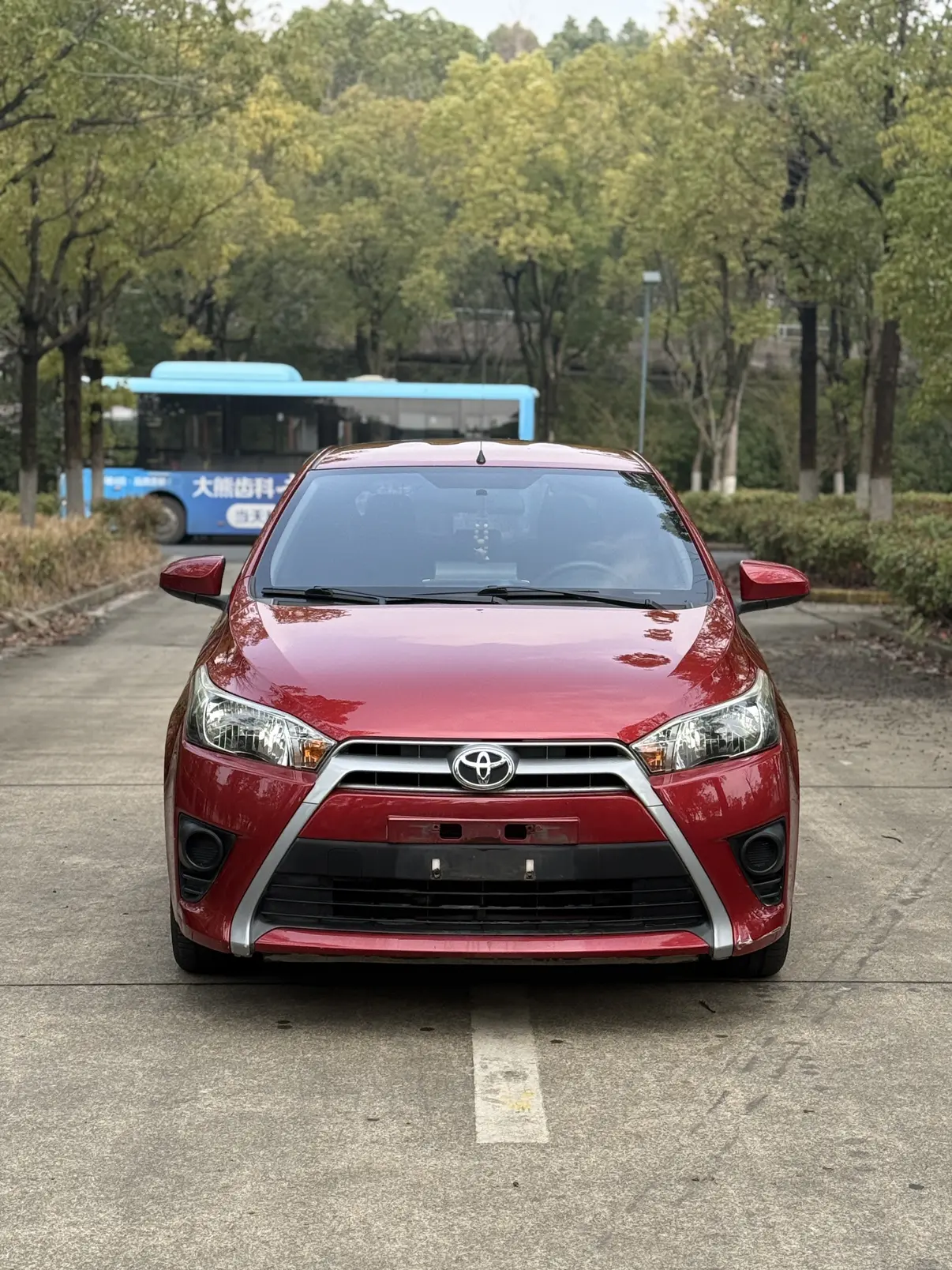 Toyota Yaris L  из Китая