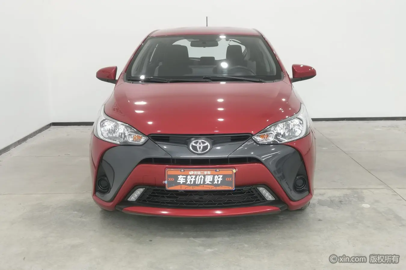 Toyota Yaris L  из Китая