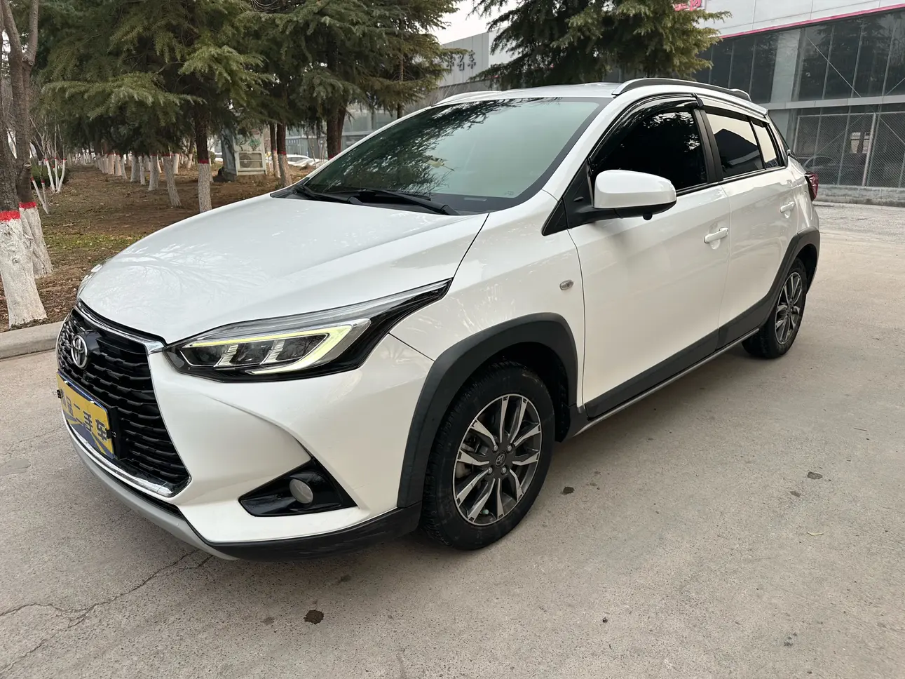 Toyota Yaris L  из Китая