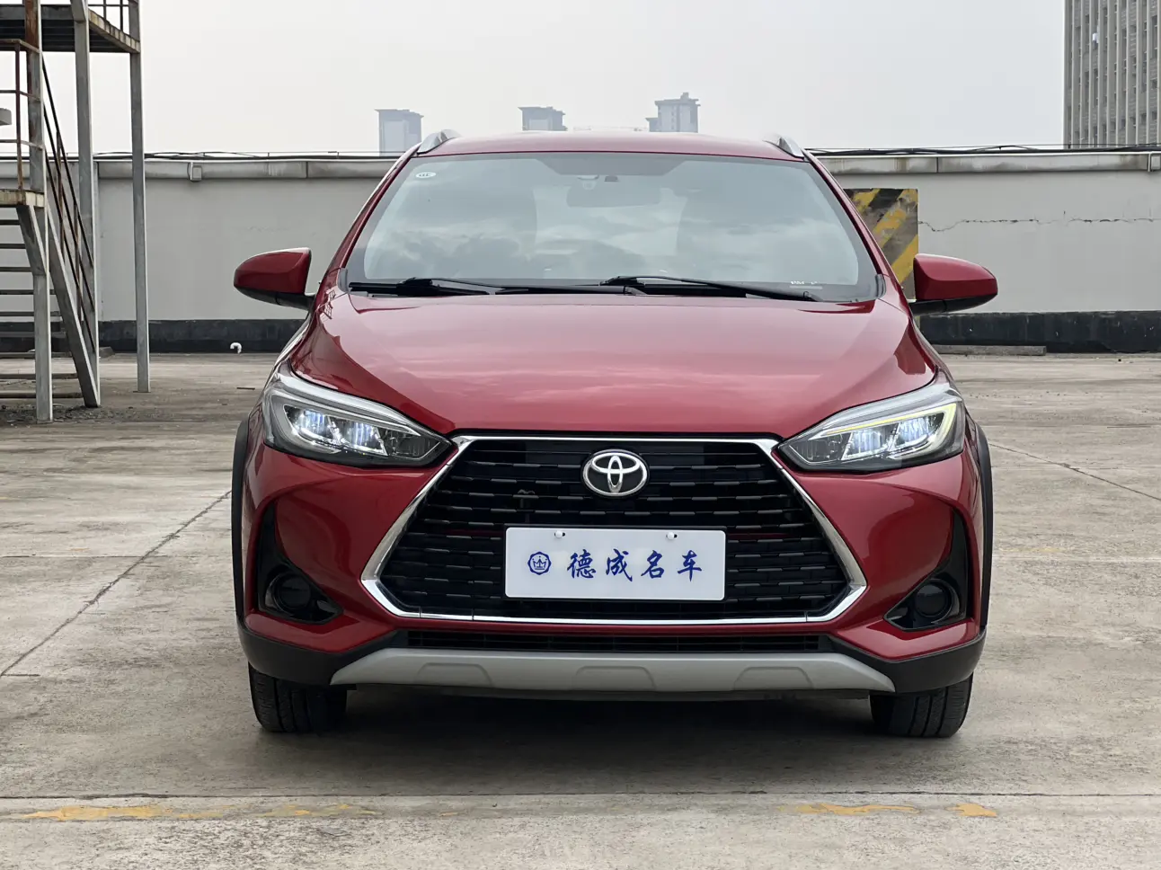 Toyota Yaris L  из Китая