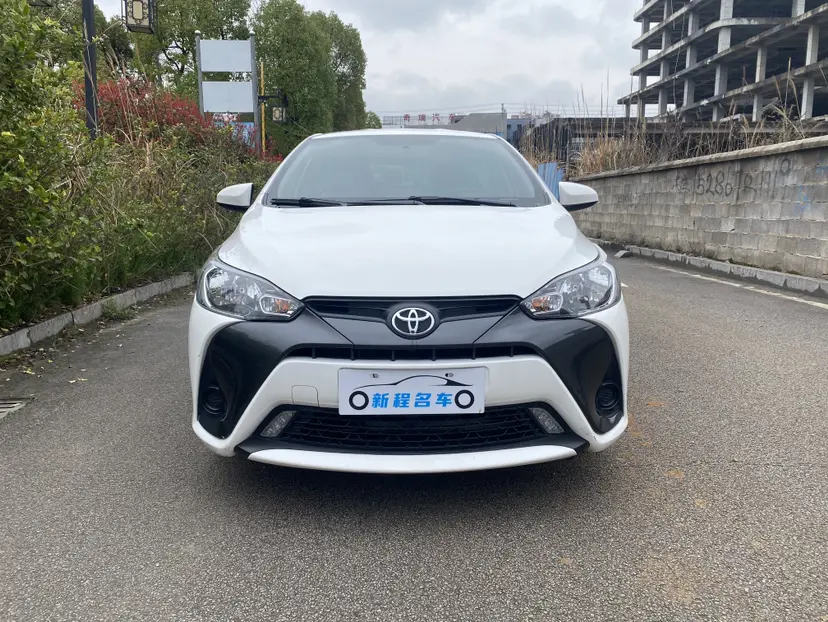 Toyota Yaris L  из Китая
